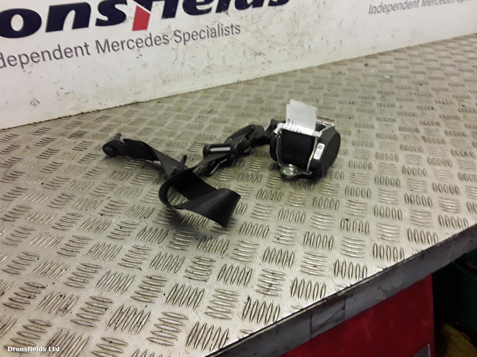 View Auto part Seat Belt Mercedes Sprinter 2018
