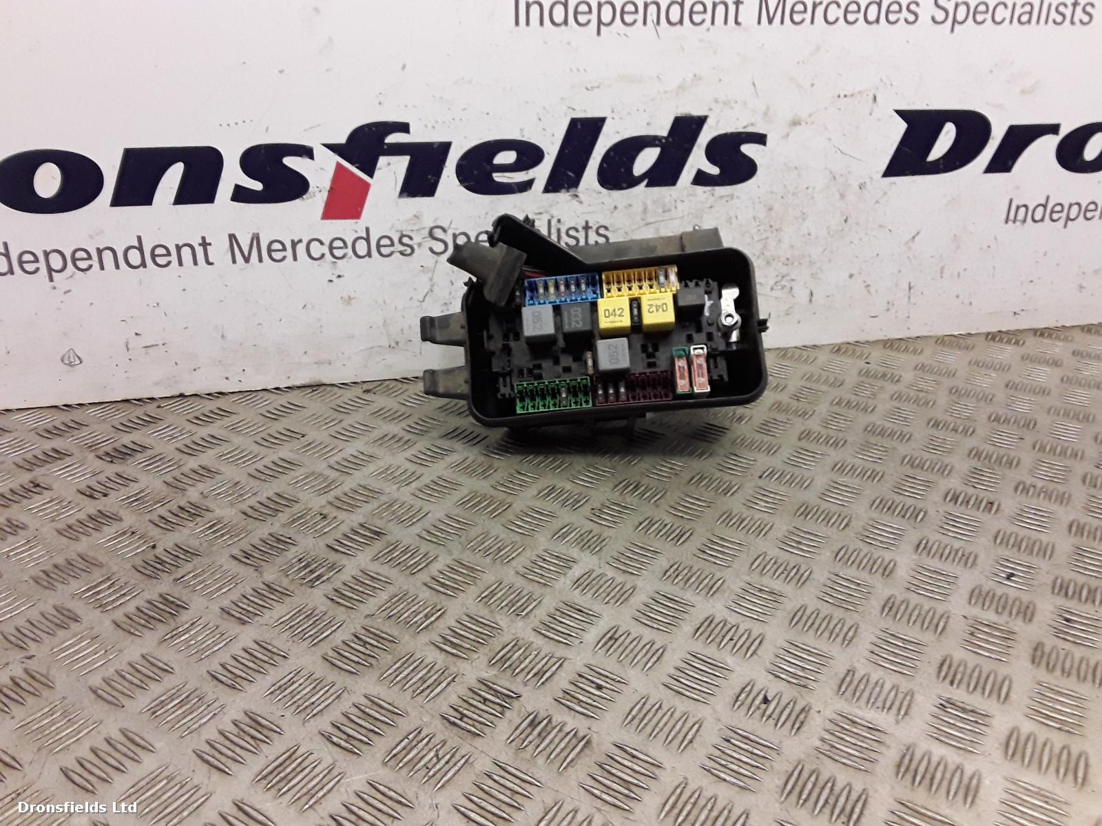 View Auto part Fuse Box Mercedes Vito 2019