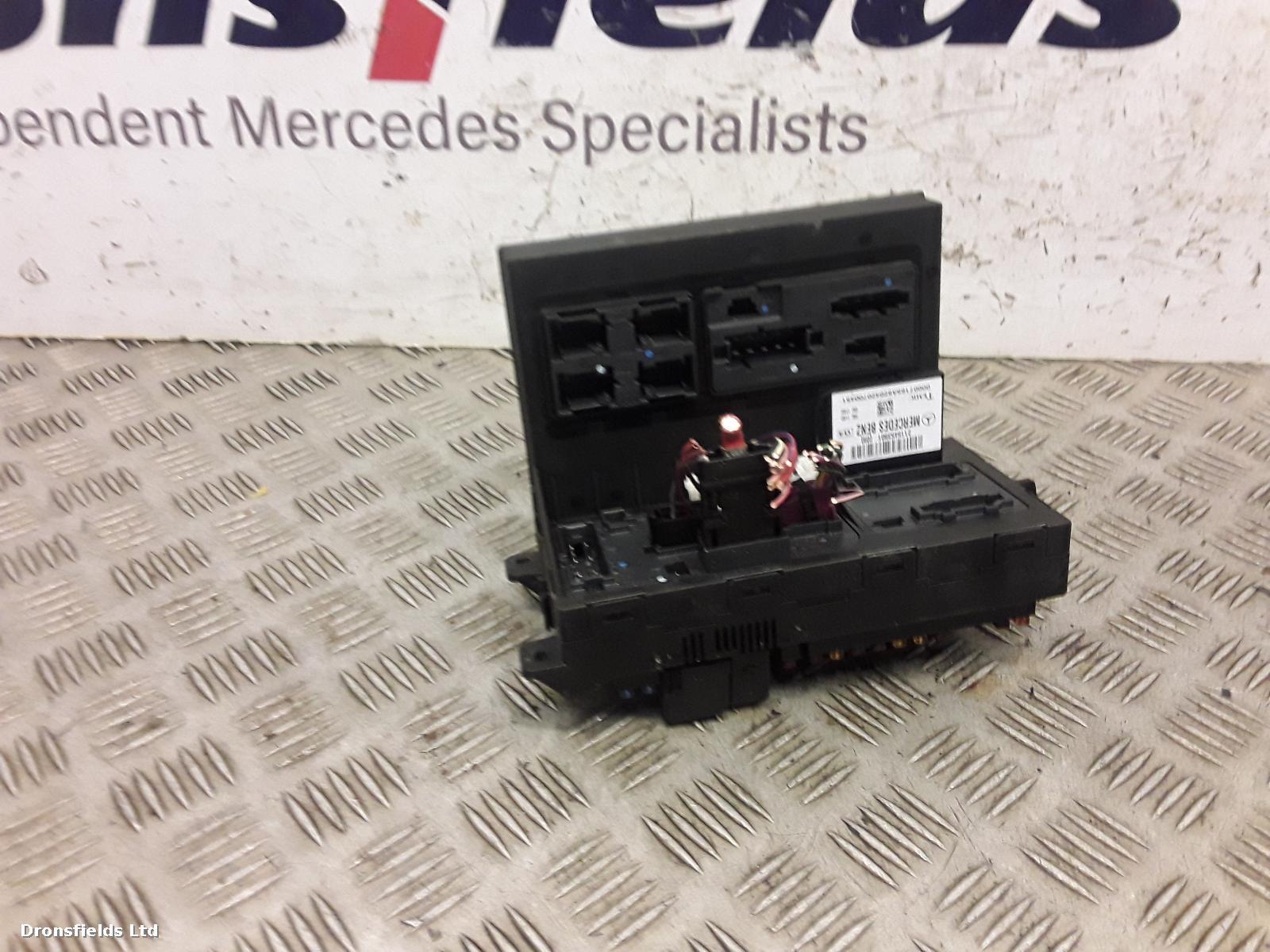 View Auto part Fuse Box Mercedes E Class 2004