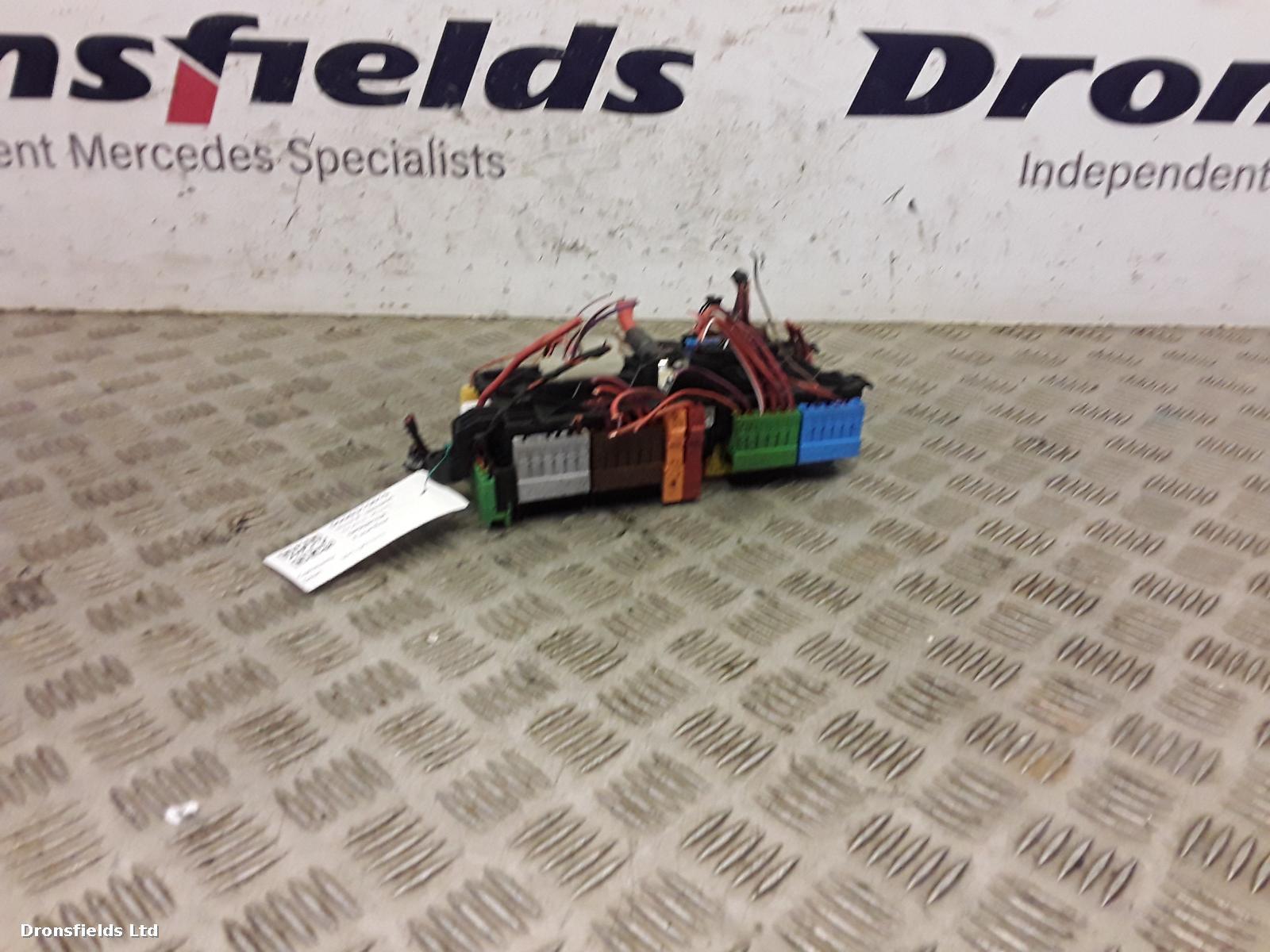 View Auto part Fuse Box Mercedes Sprinter 2018