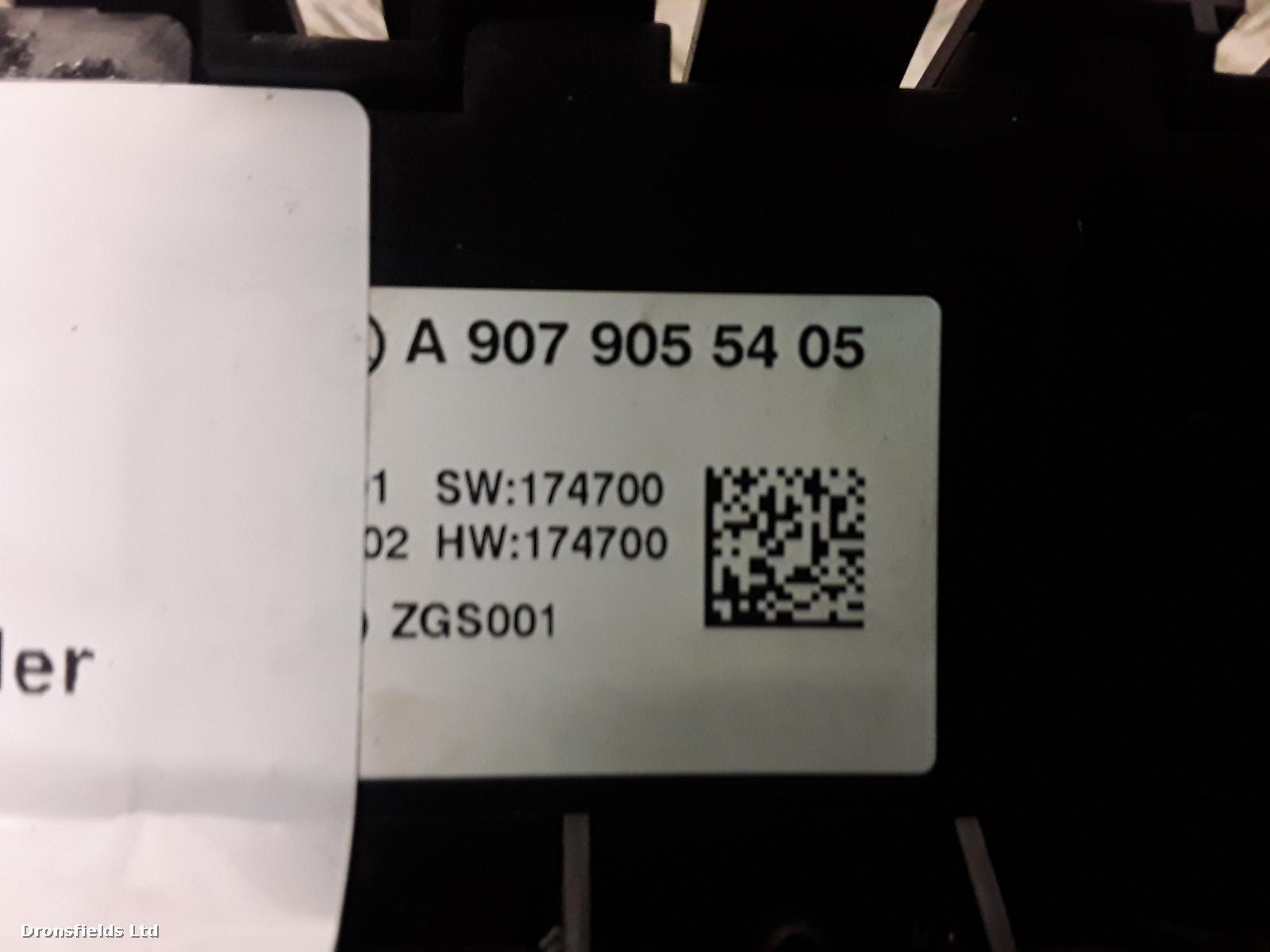 View Auto part Heater/AC Controller Mercedes Sprinter 2018