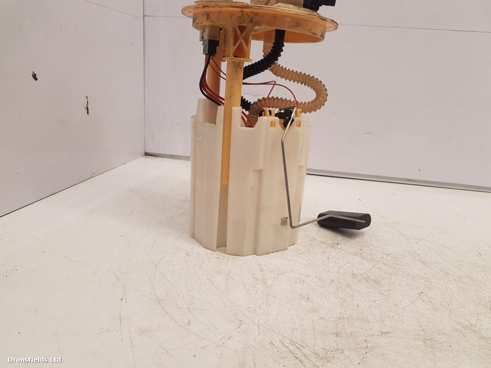 View Auto part Fuel Sending Unit Mercedes Sprinter 2020