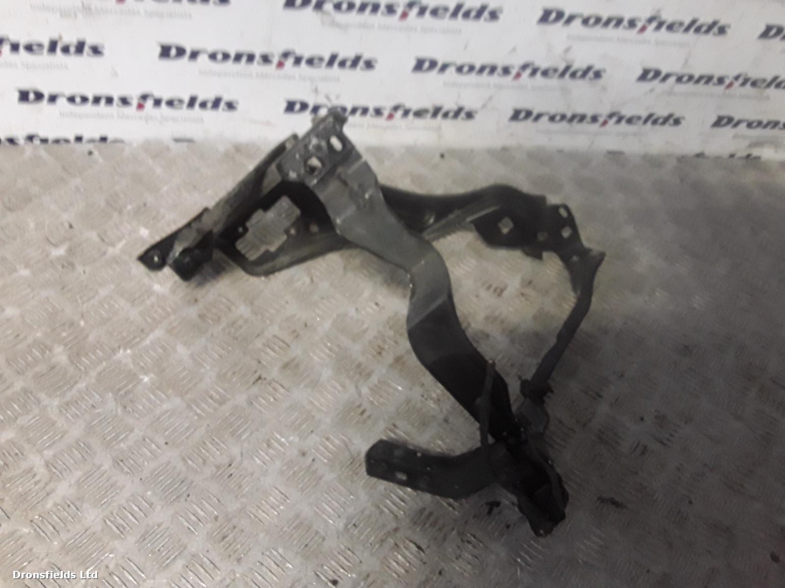 View Auto part Headlight Bracket Right Mercedes C Class 2009