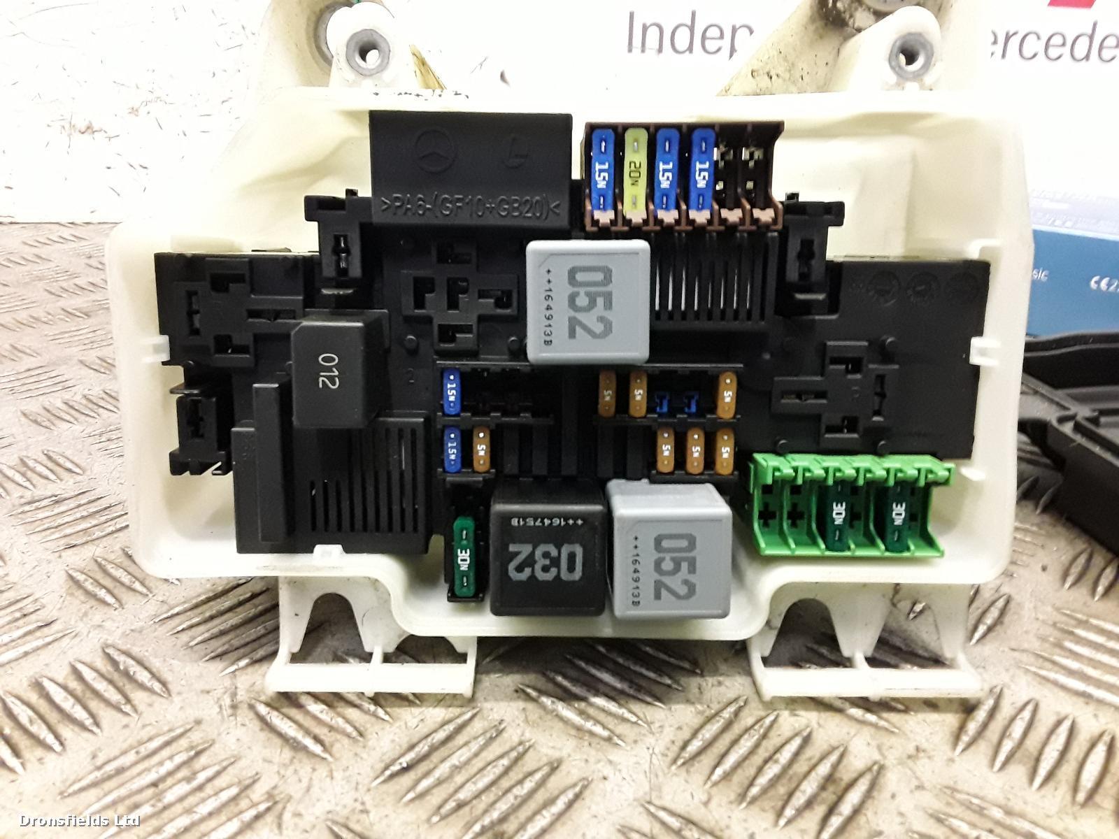 View Auto part Fuse Box Mercedes C Class 2017