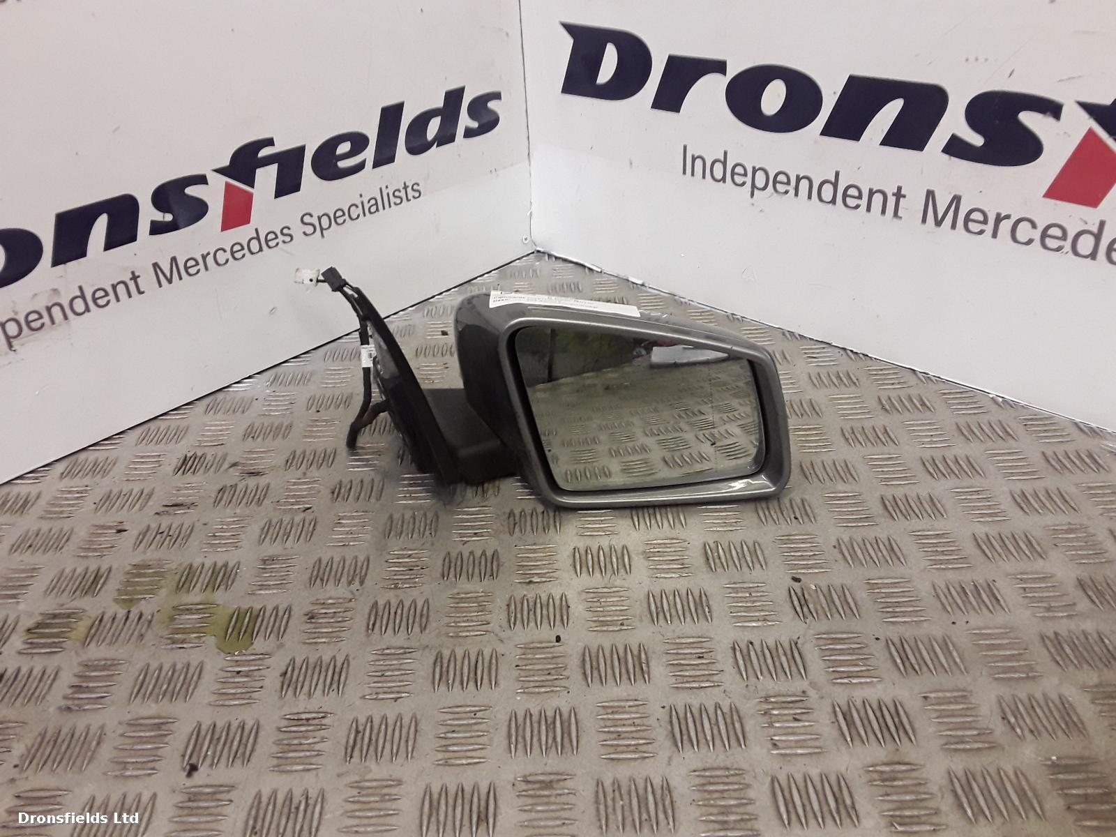 View Auto part R Door Mirror Mercedes C Class 2011