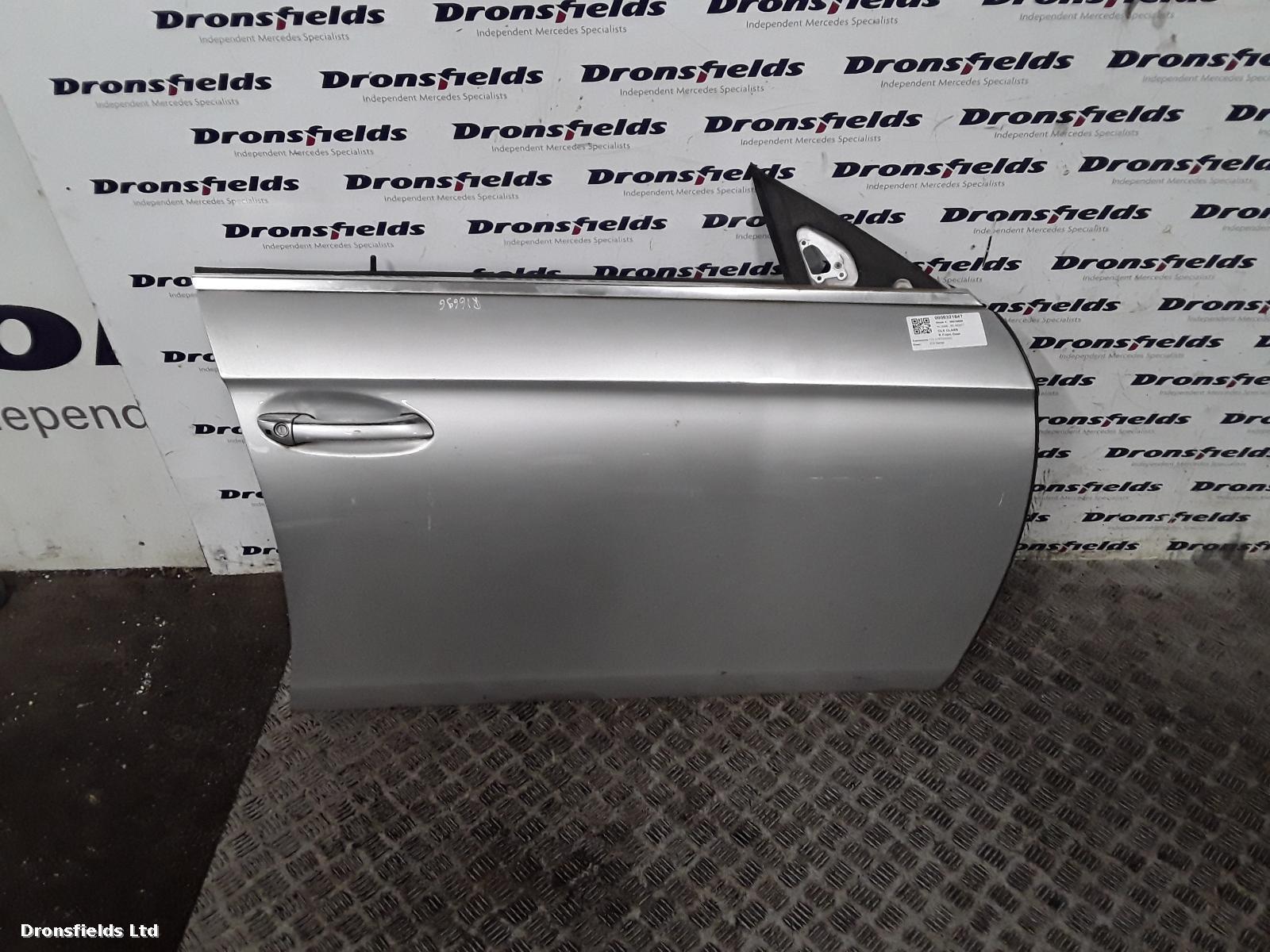 View Auto part R Front Door Mercedes Cls Class 2008