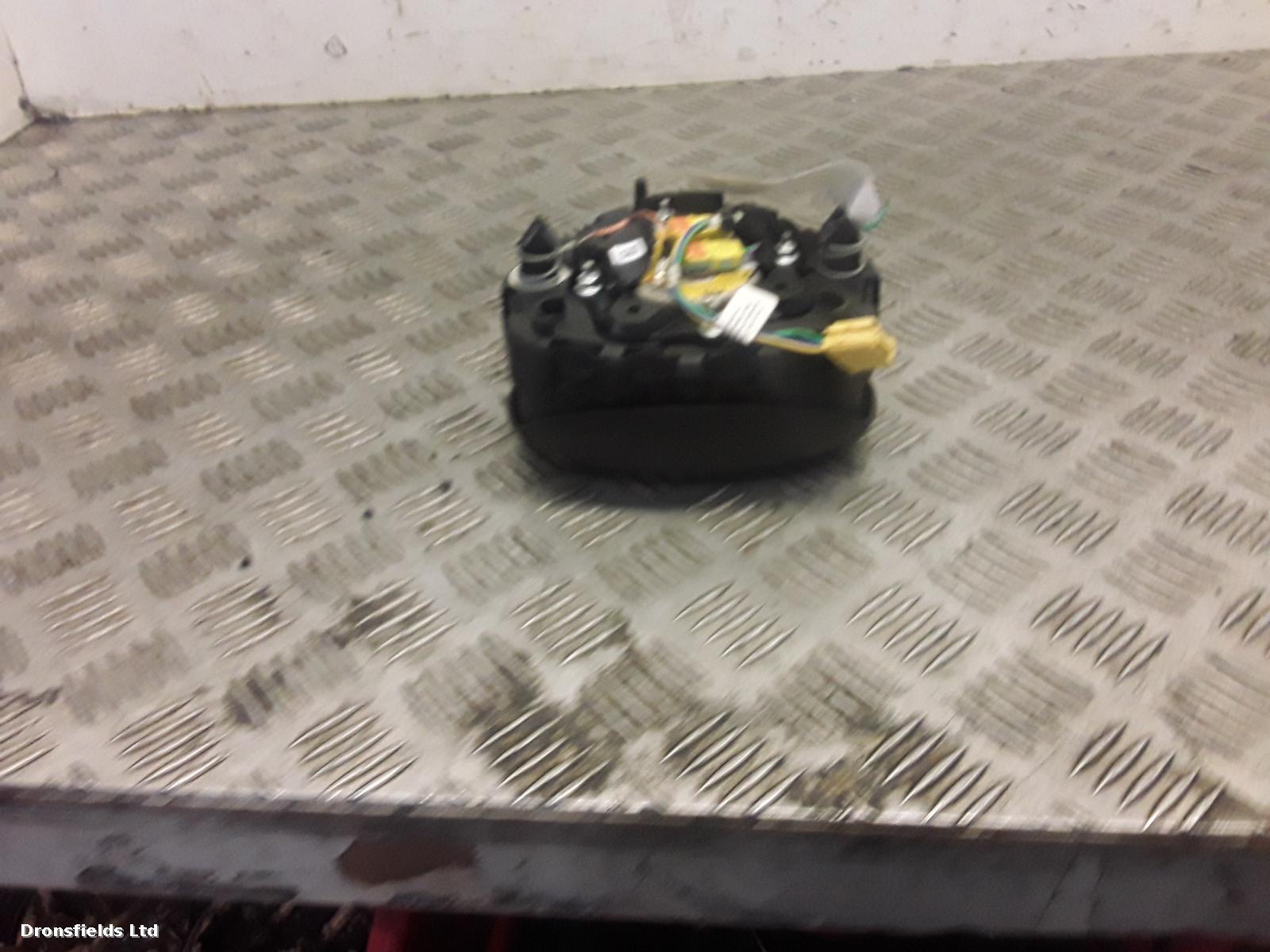 View Auto part R Air Bag Mercedes E Class 2014