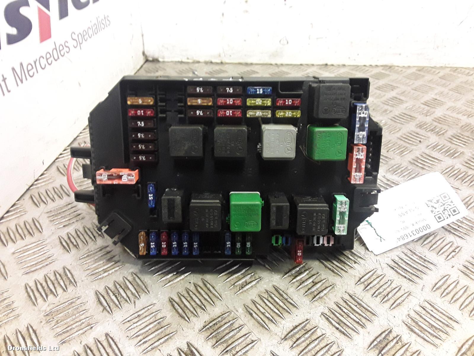 View Auto part Fuse Box Mercedes S Class 2007
