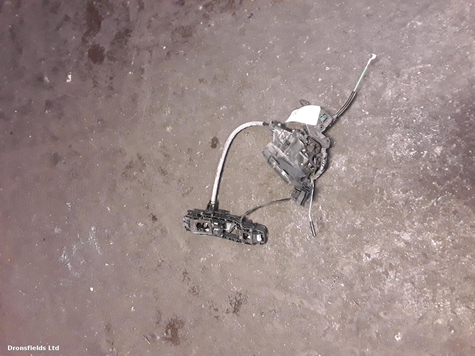 View Auto part Door Lock Assembly Mercedes C Class 2017
