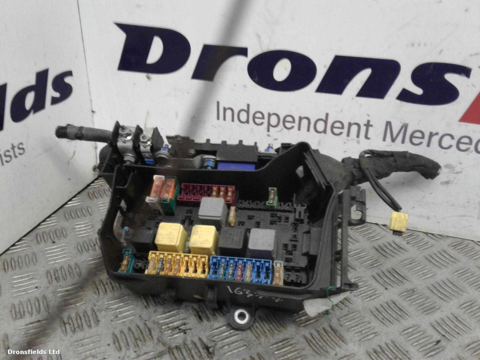 View Auto part Fuse Box Mercedes A Class 2013