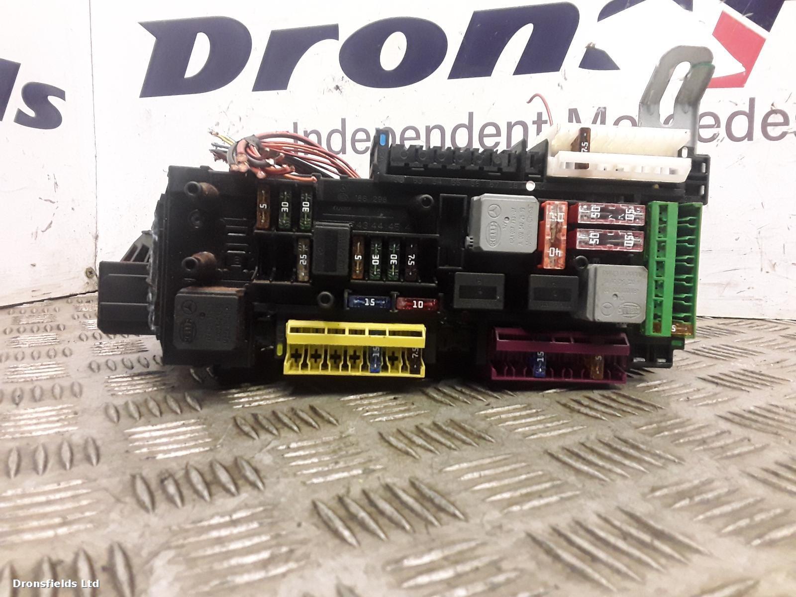 View Auto part Fuse Box Mercedes E Class 2010