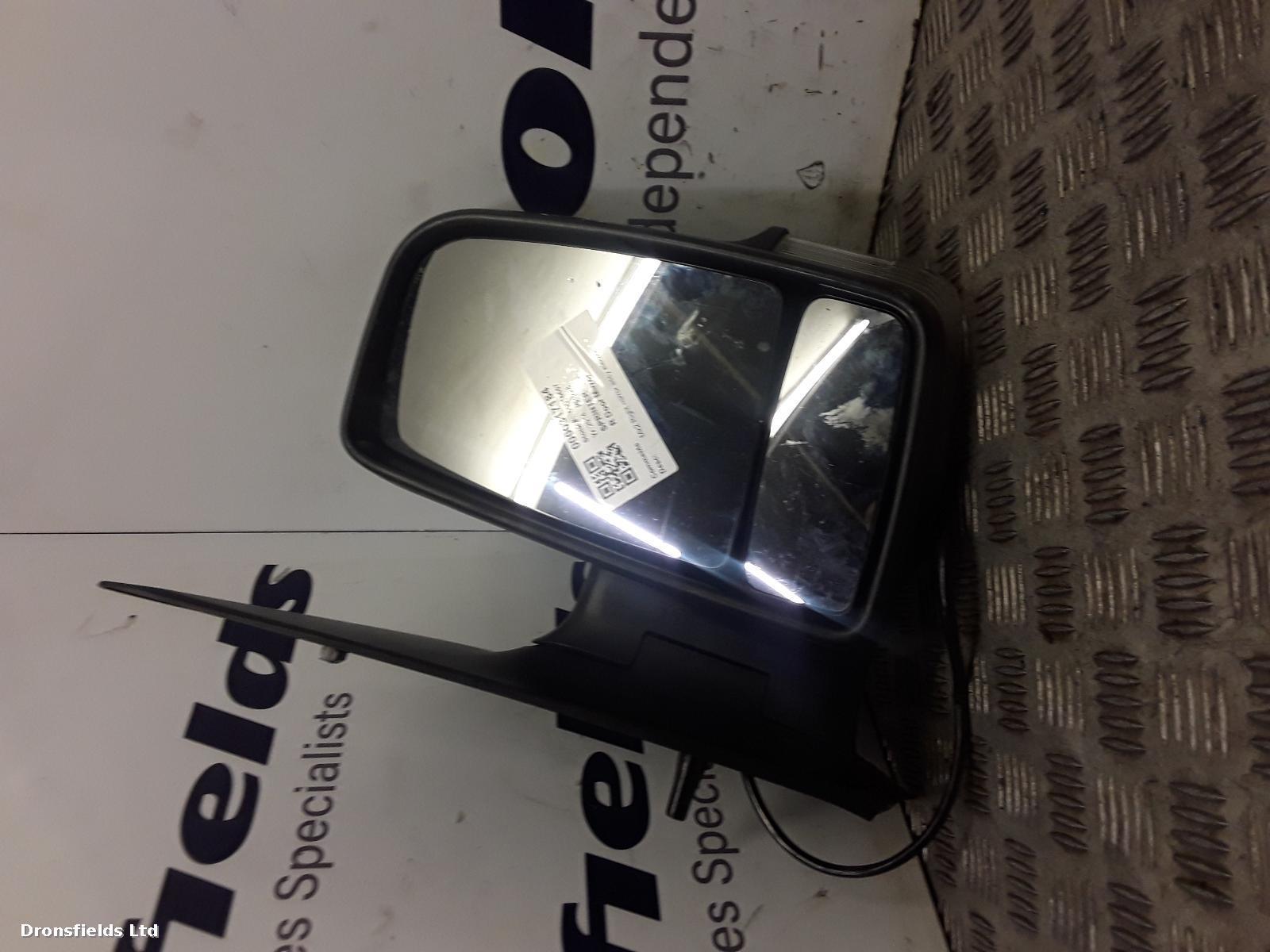 View Auto part R Door Mirror Mercedes Sprinter 2014