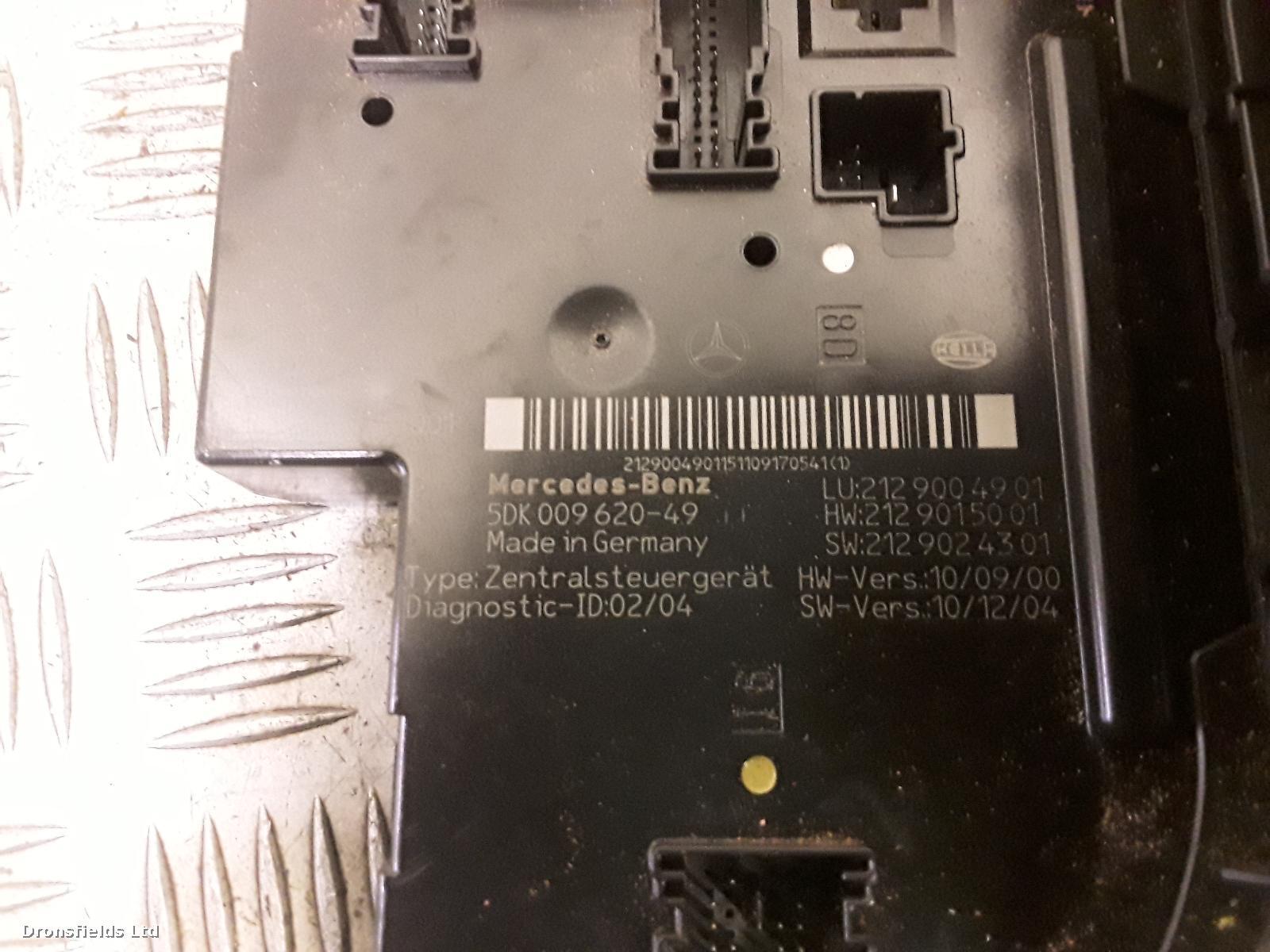 View Auto part Fuse Box Mercedes E Class 2011