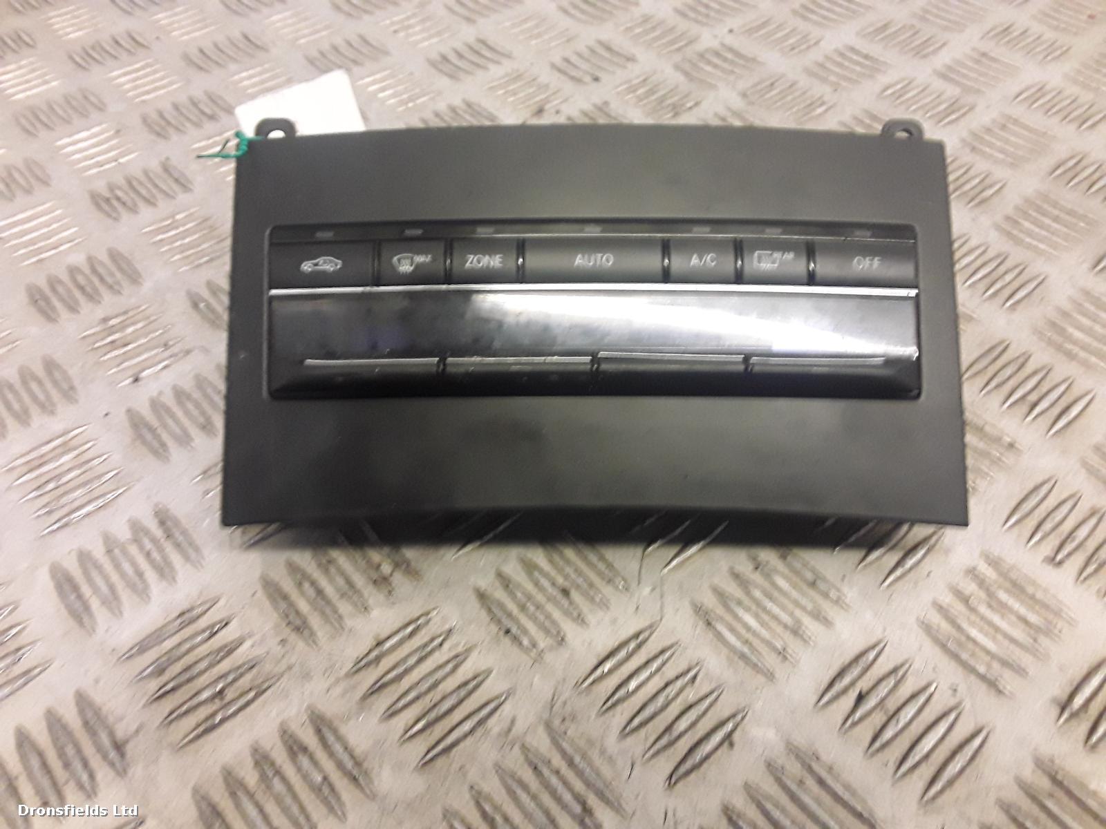 View Auto part Heater/AC Controller Mercedes E Class 2012