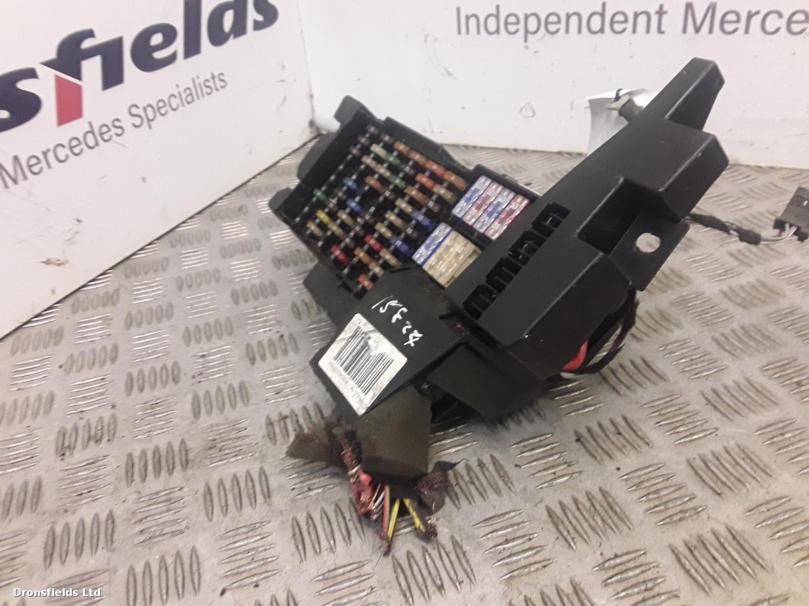 View Auto part Fuse Box Mercedes B Class 2008