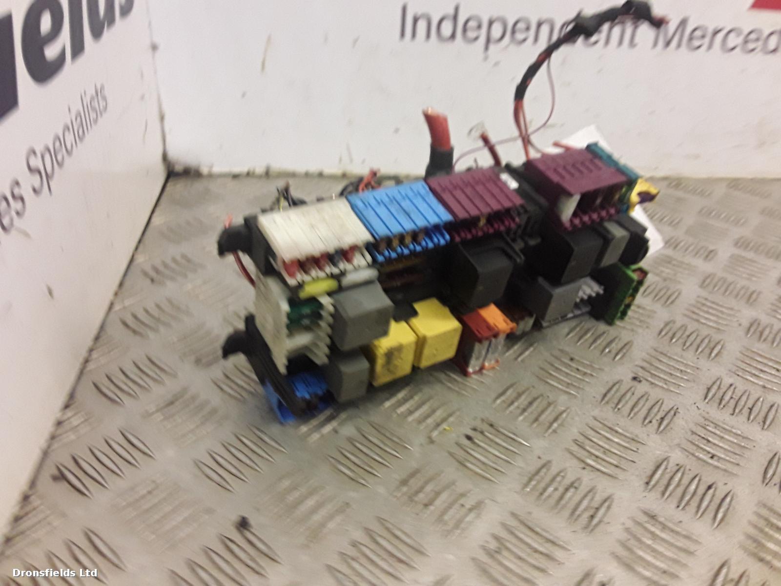 View Auto part Fuse Box Mercedes Sprinter 2018