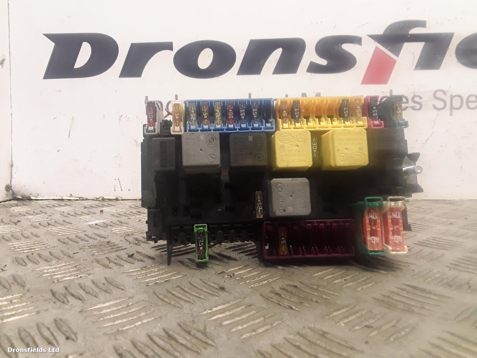 View Auto part Fuse Box Mercedes Gla Class 2017