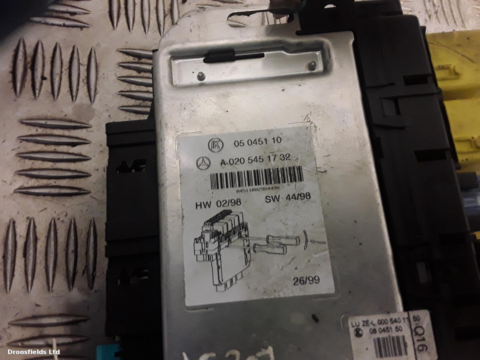 View Auto part Fuse Box Mercedes S Class 1999