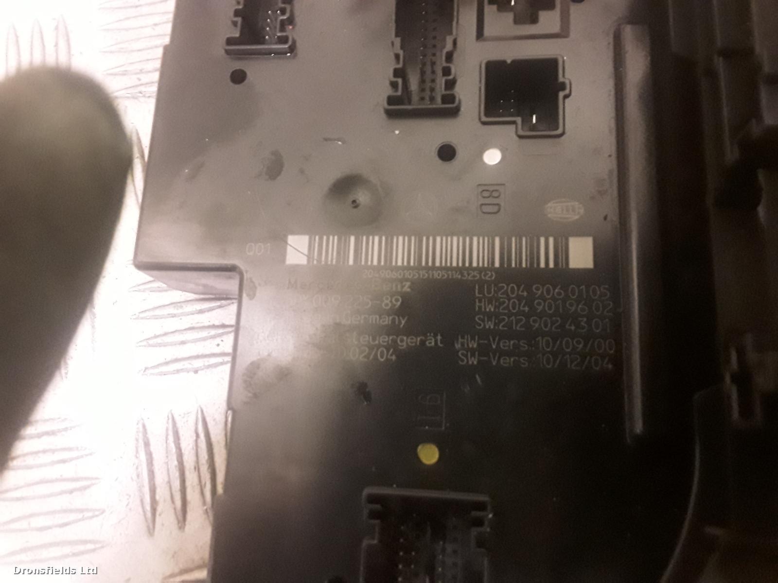 View Auto part Fuse Box Mercedes C Class 2011
