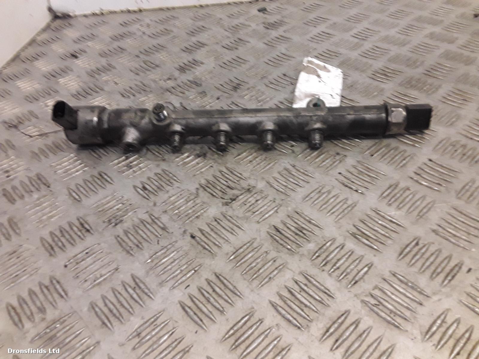 View Auto part Injection Rail Mercedes Sprinter 2016
