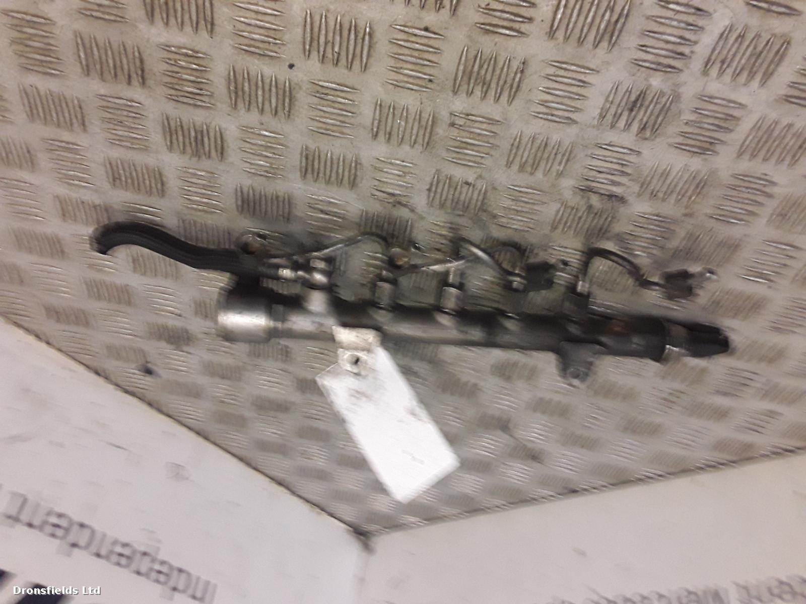 View Auto part Injection Rail Mercedes Sprinter 2016