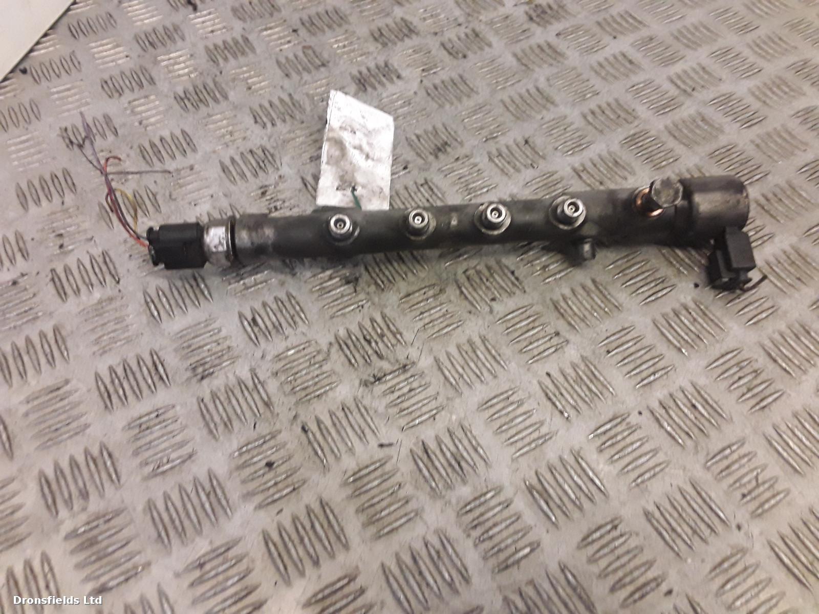View Auto part Injection Rail Mercedes Sprinter 2016