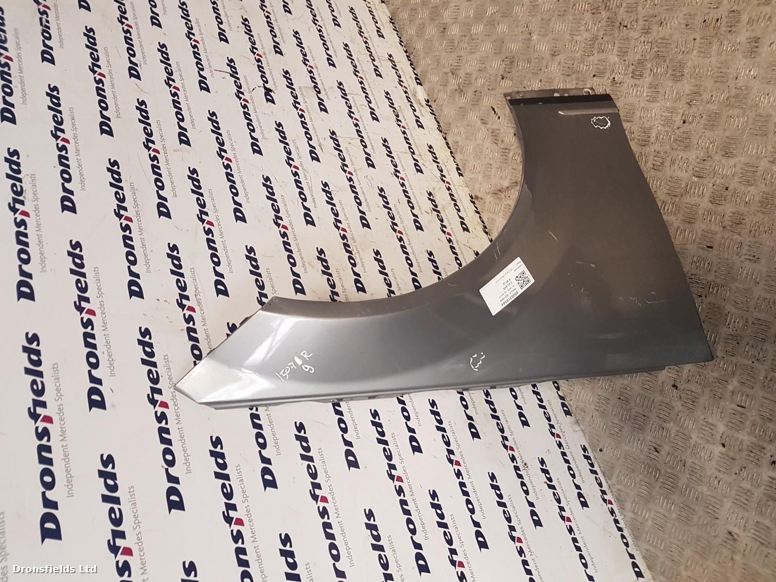 View Auto part R Wing Mercedes C Class 2009