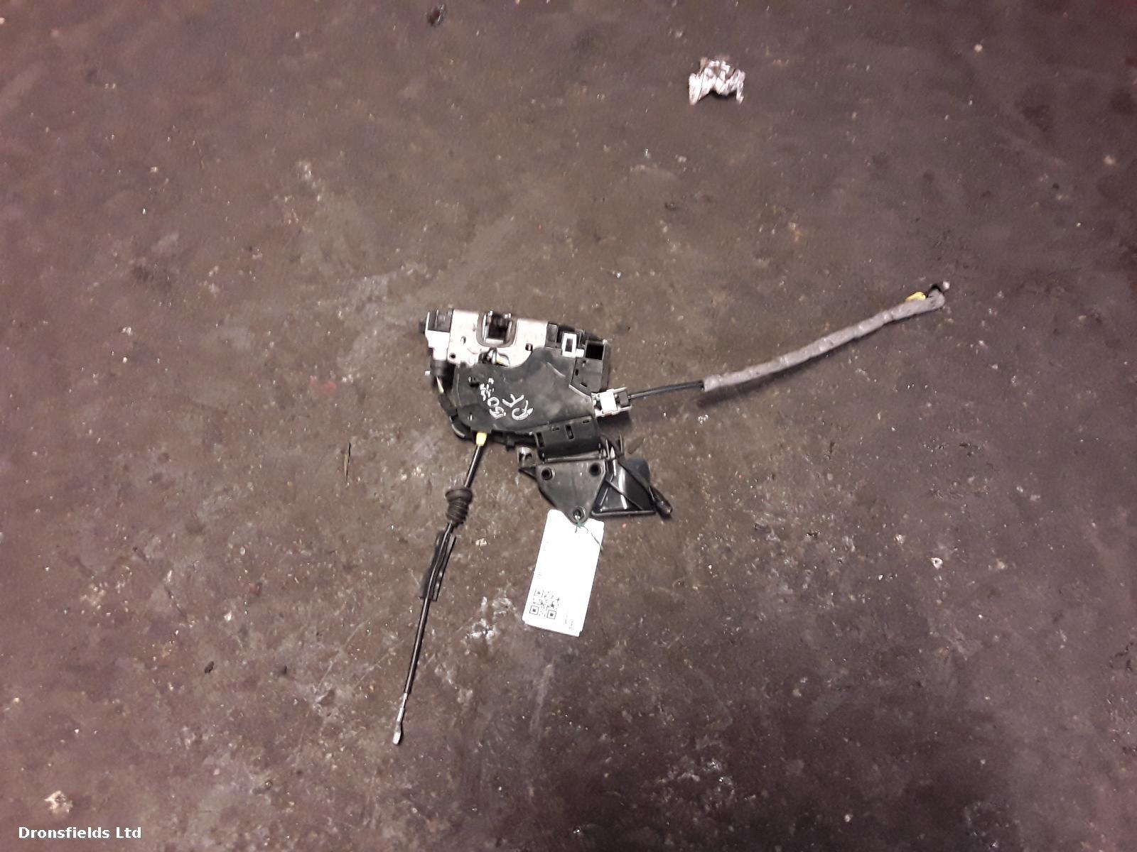 View Auto part Door Lock Assembly Mercedes C Class 2009