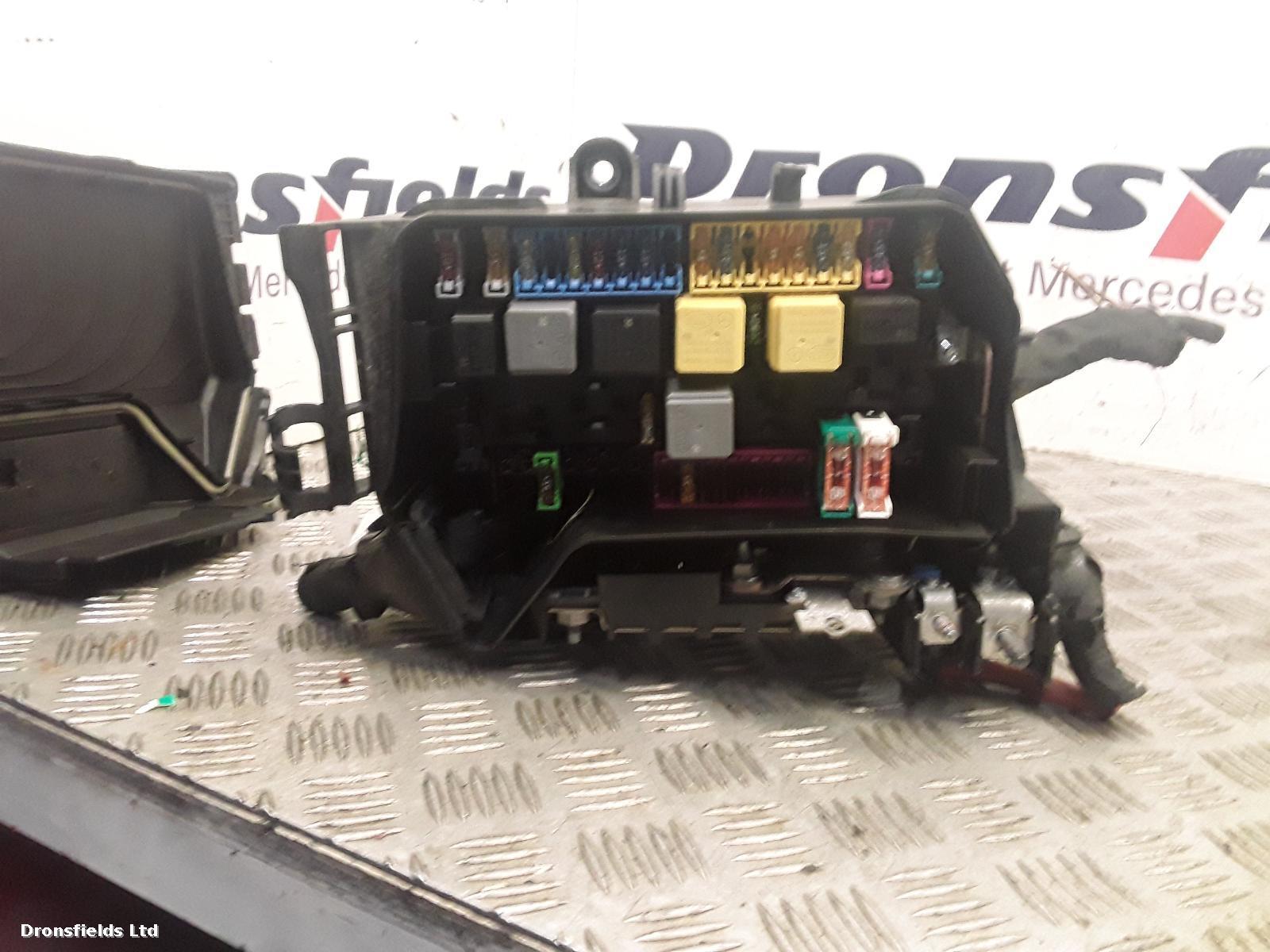 View Auto part Fuse Box Mercedes A Class 2017