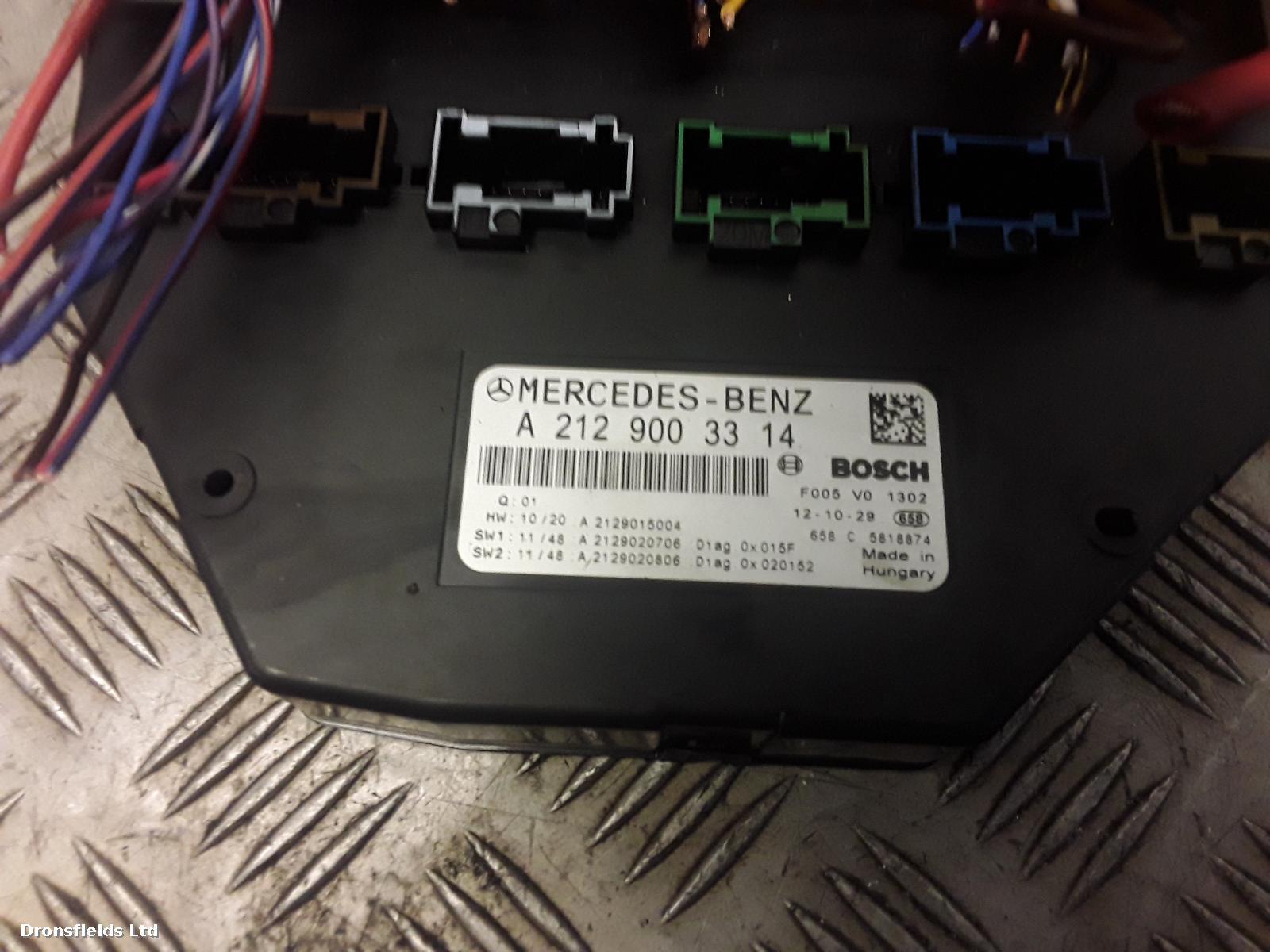 View Auto part Fuse Box Mercedes C Class 2012