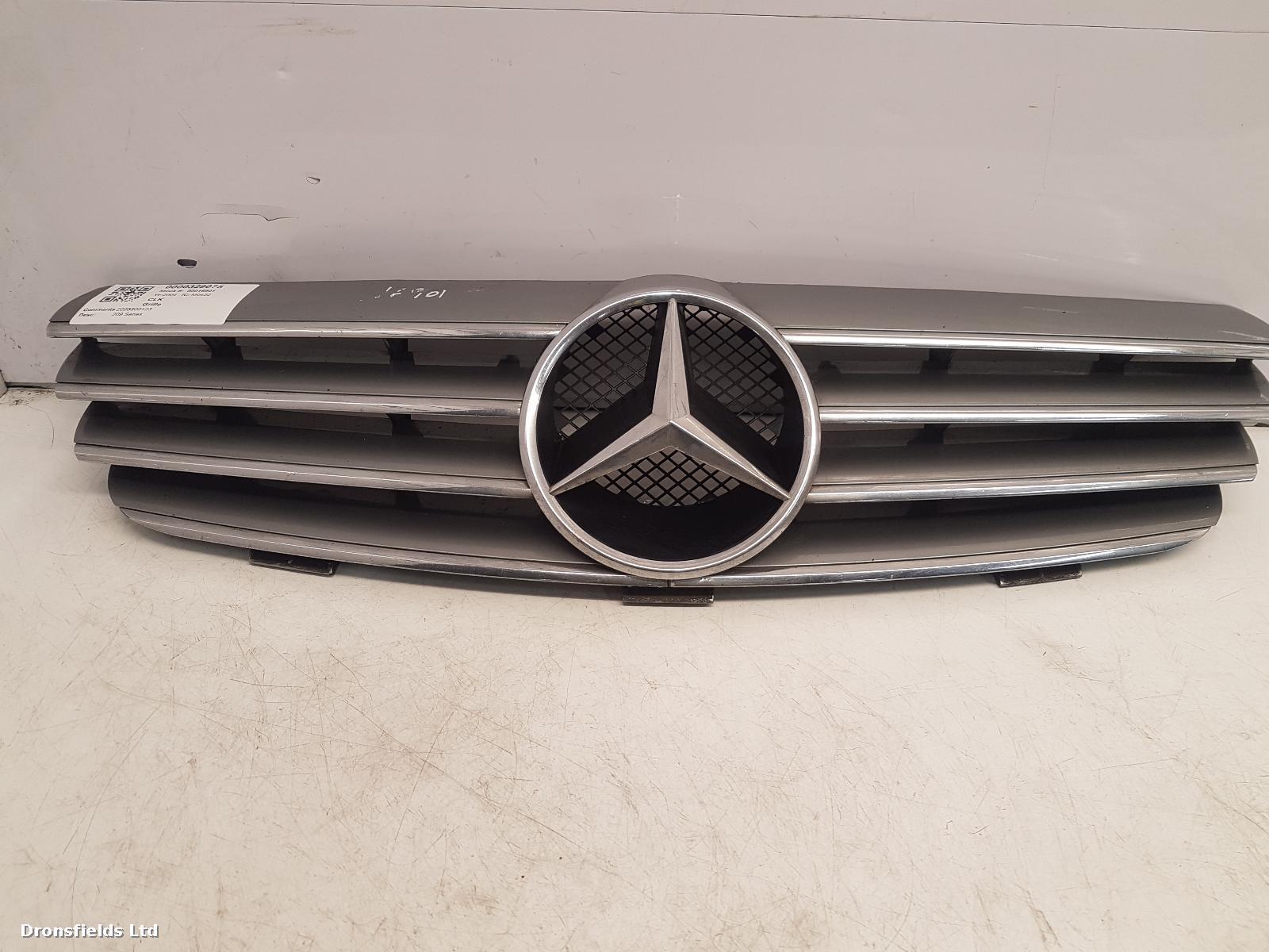 View Auto part Grille Mercedes Clk 2004