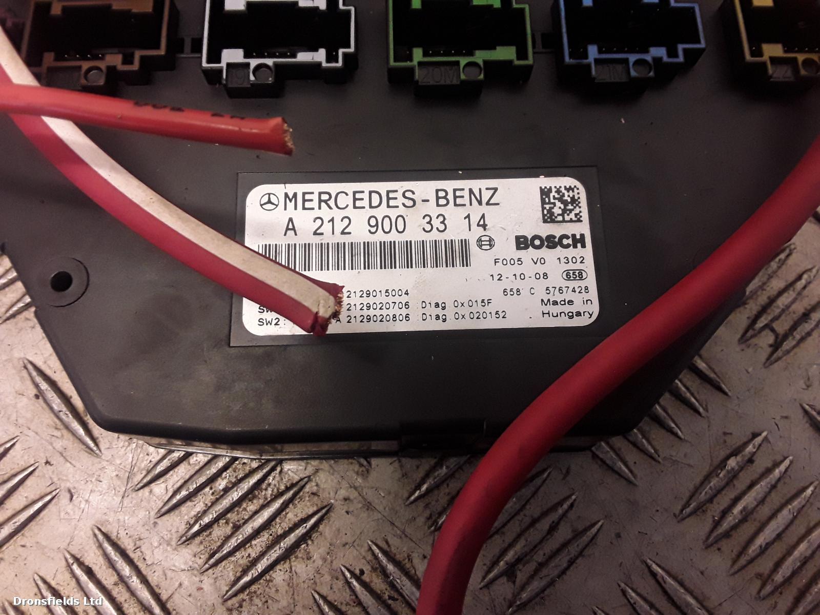 View Auto part Fuse Box Mercedes C Class 2012