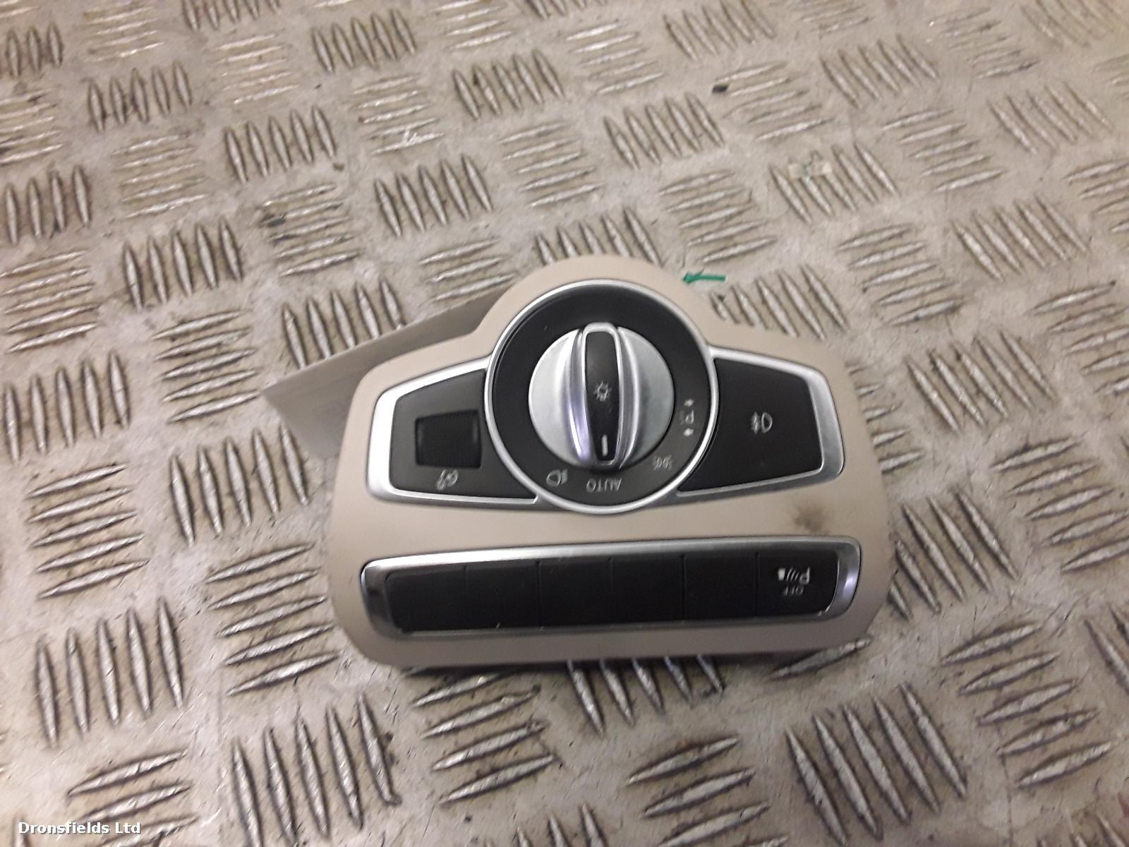 View Auto part Headlight Switch Mercedes C Class 2018