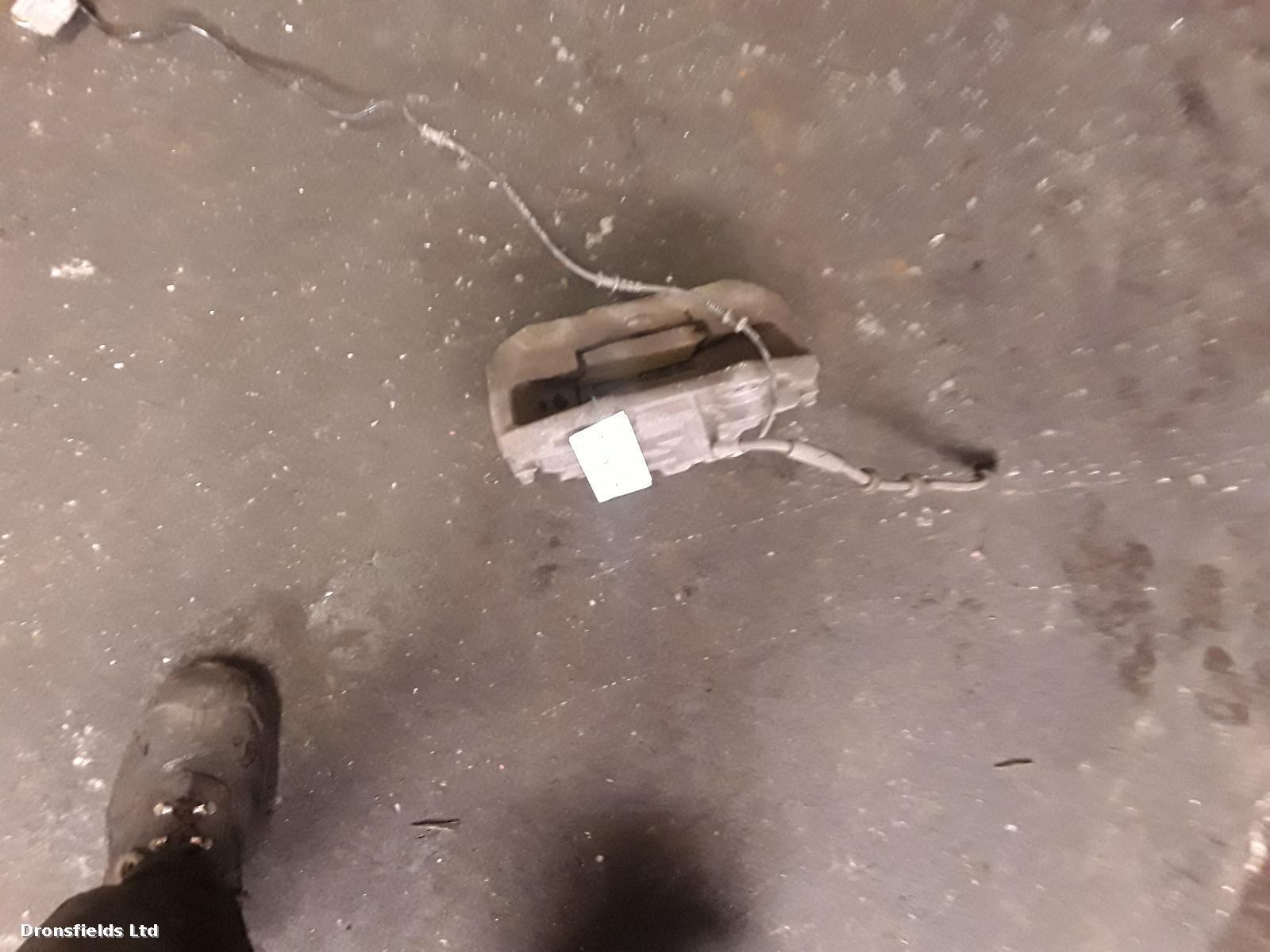 View Auto part Caliper Mercedes C Class 2018