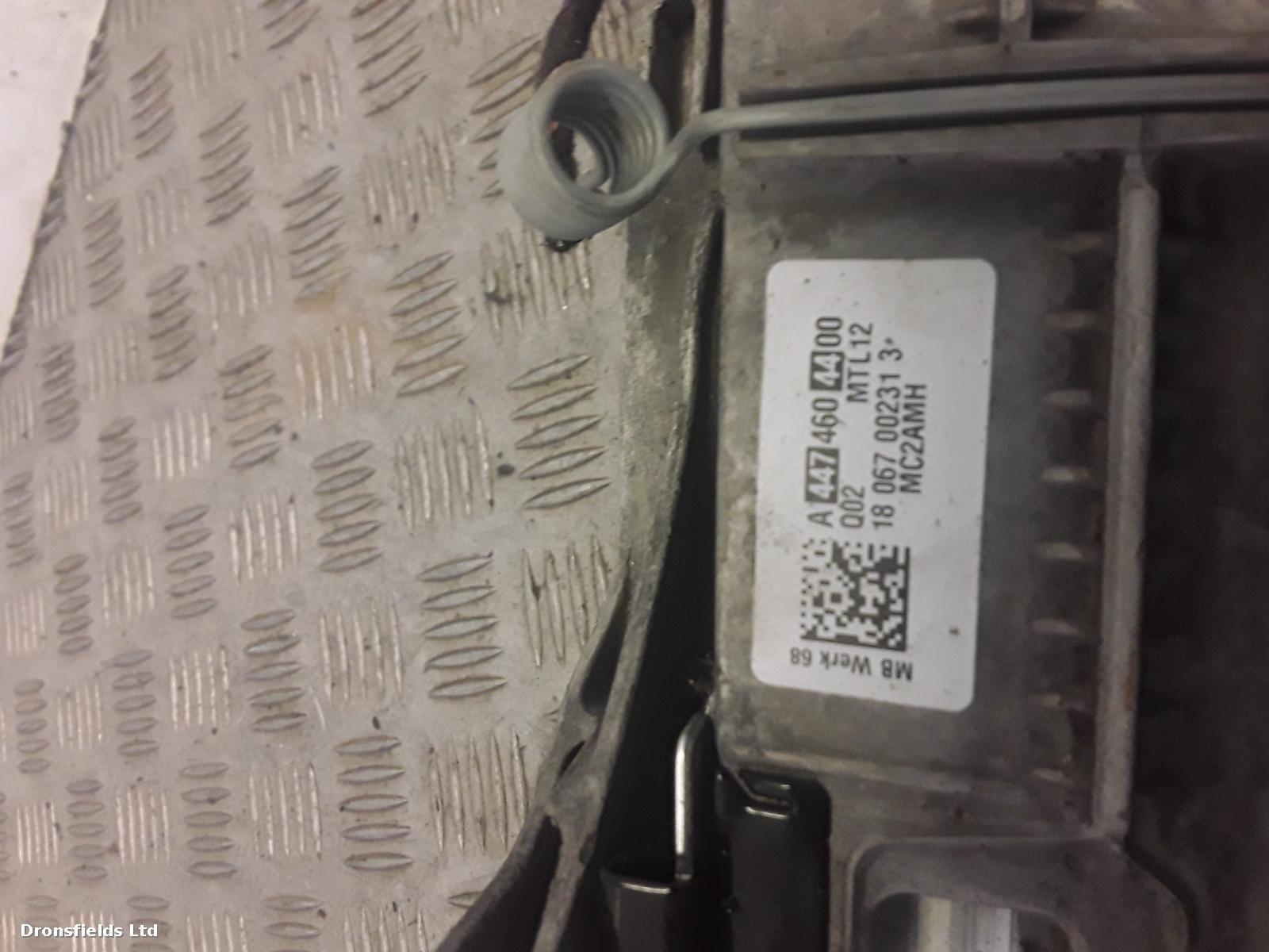 View Auto part Column Mercedes Vito 2018