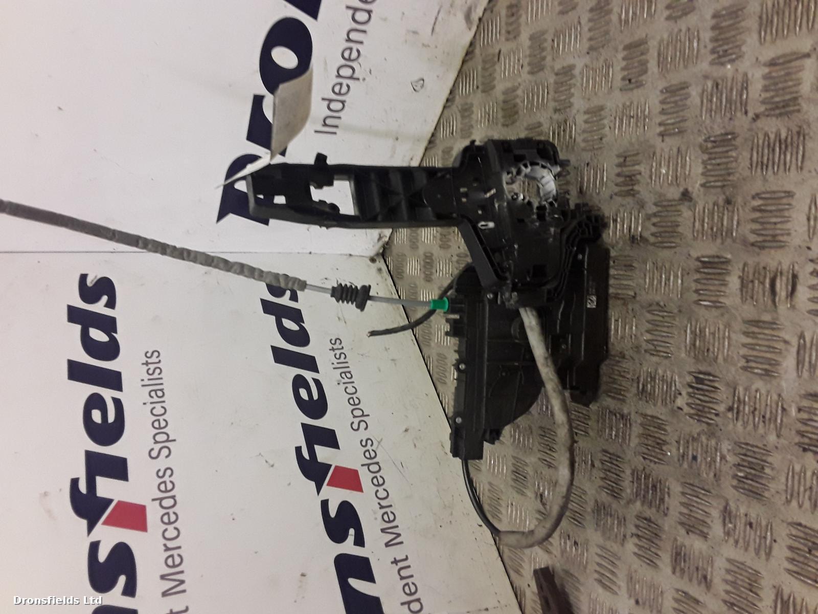 View Auto part Door Lock Assembly Mercedes Vito 2018