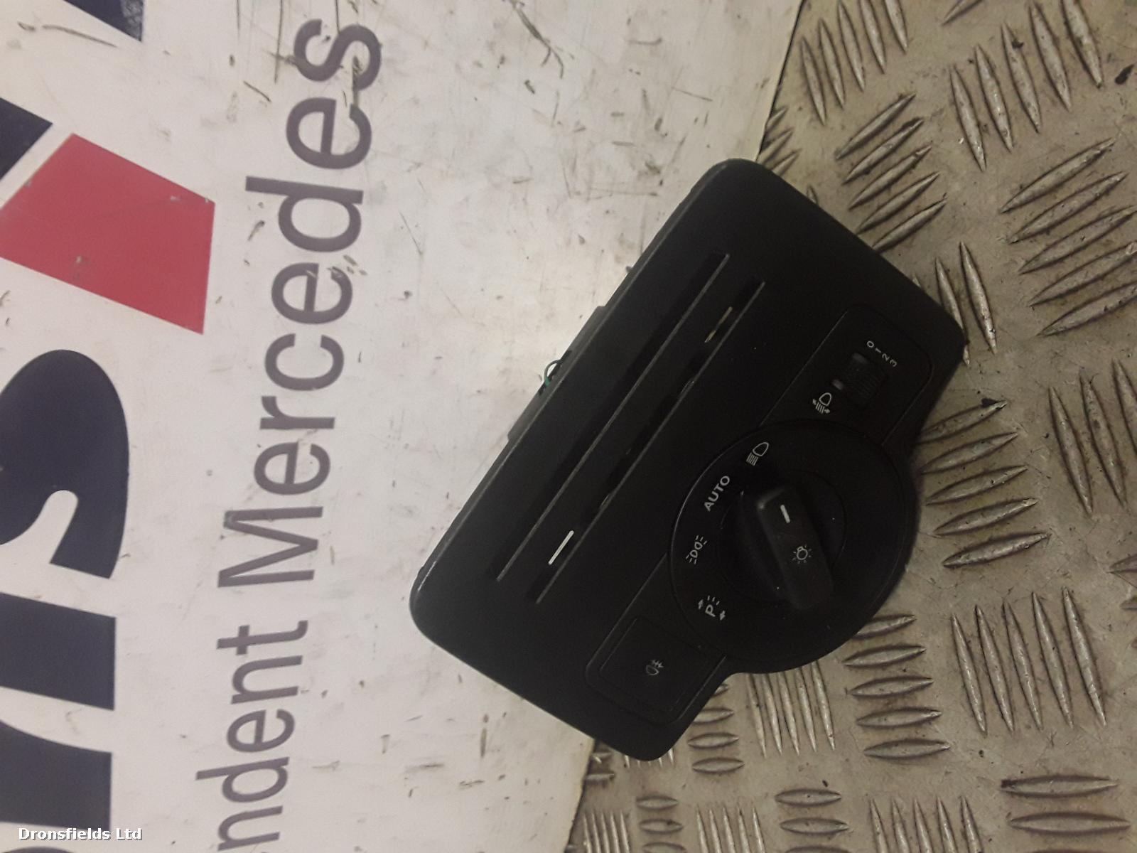View Auto part Headlight Switch Mercedes Vito 2018