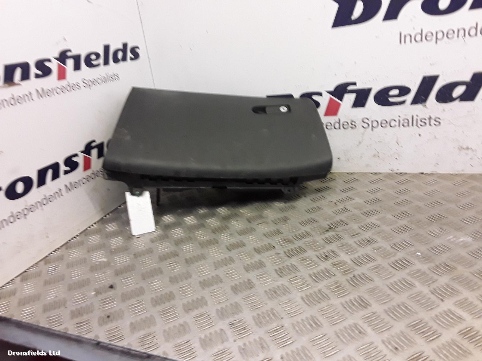 View Auto part Glove Box Mercedes Vito 2015