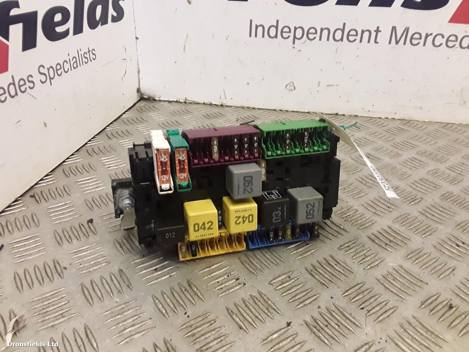 View Auto part Fuse Box Mercedes Vito 2015