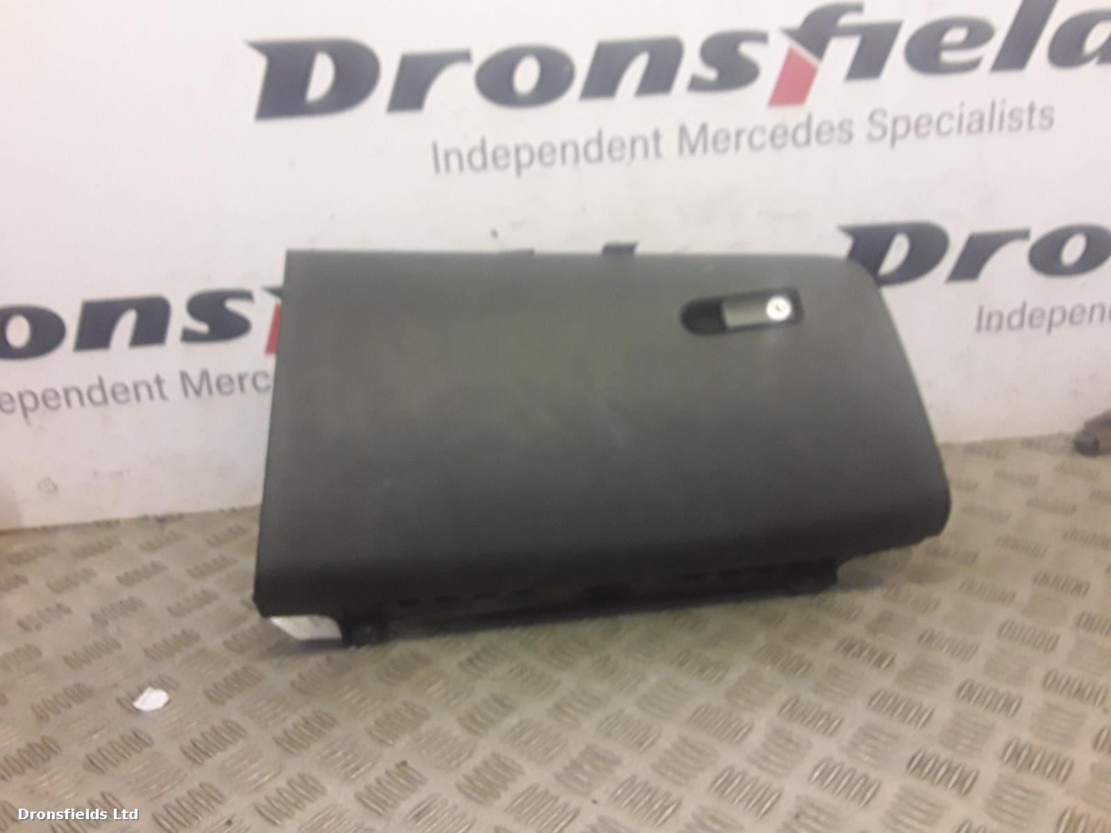 View Auto part Glove Box Mercedes Vito 2019