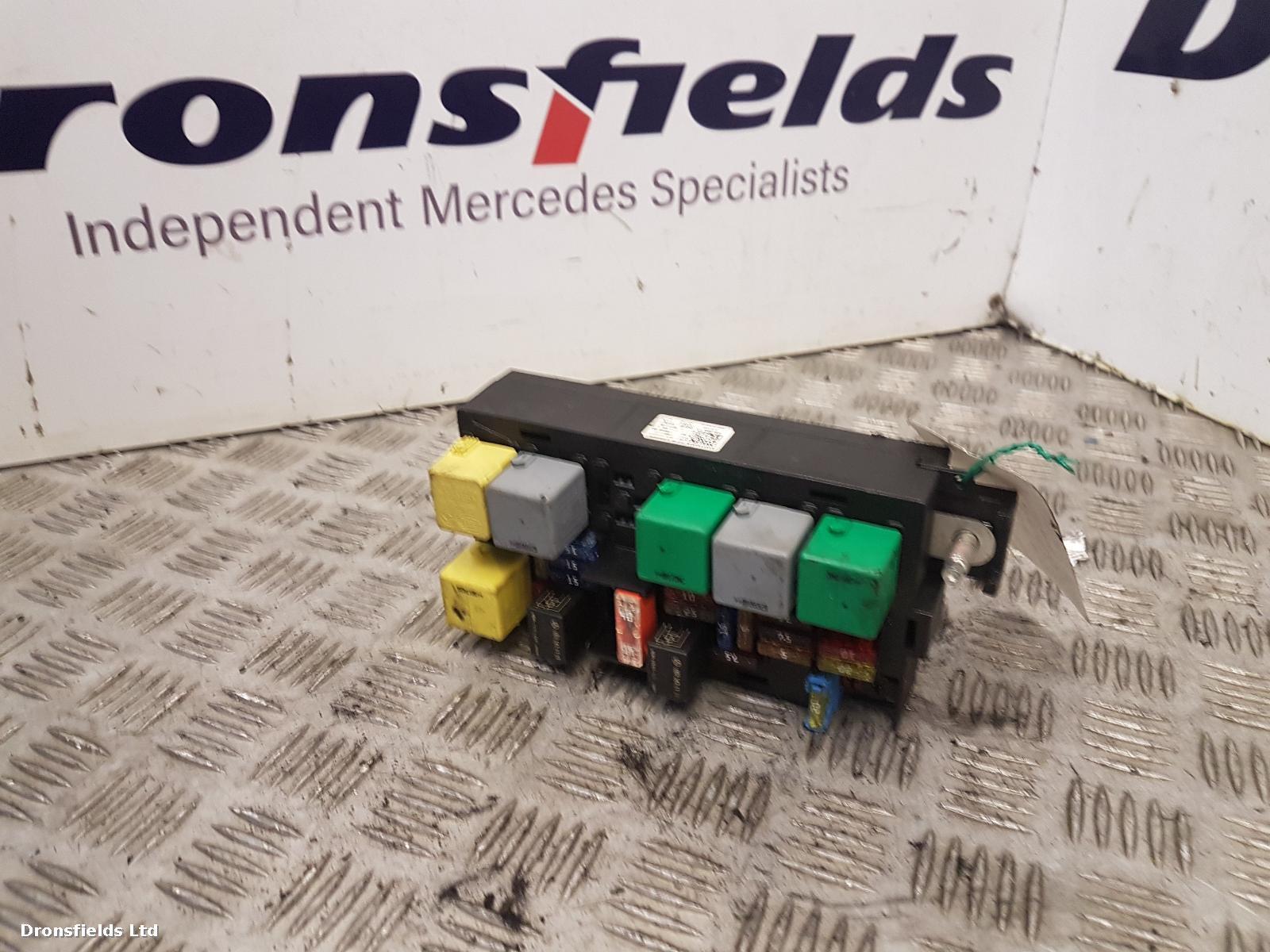View Auto part Fuse Box Mercedes M Class 2008