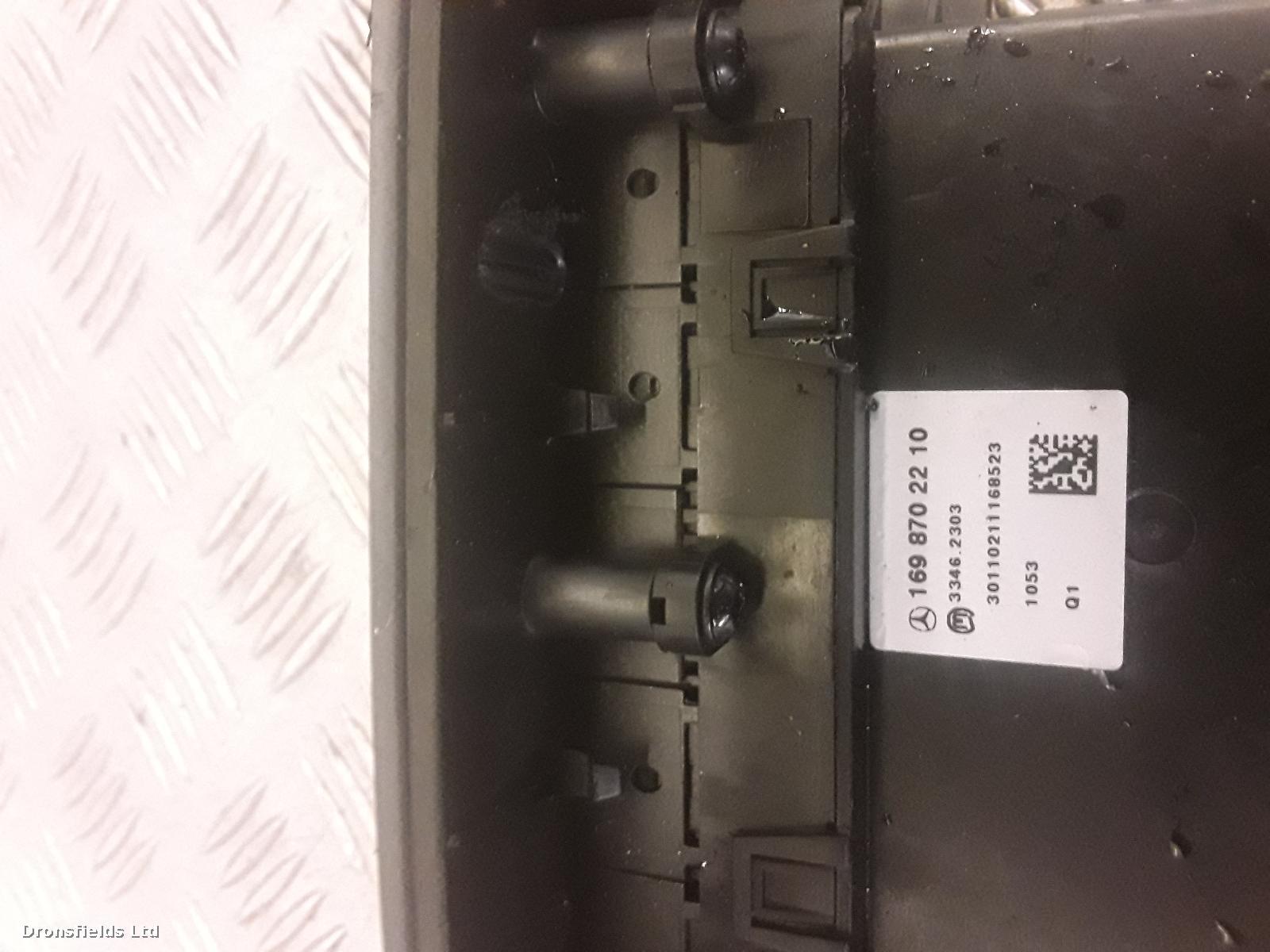 View Auto part Misc Switch Mercedes B Class 2011