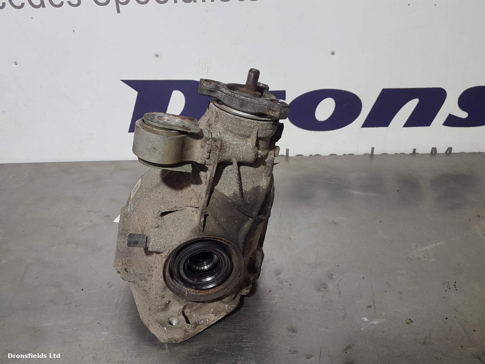 View Auto part Differential Assembly Mercedes C Class 2015