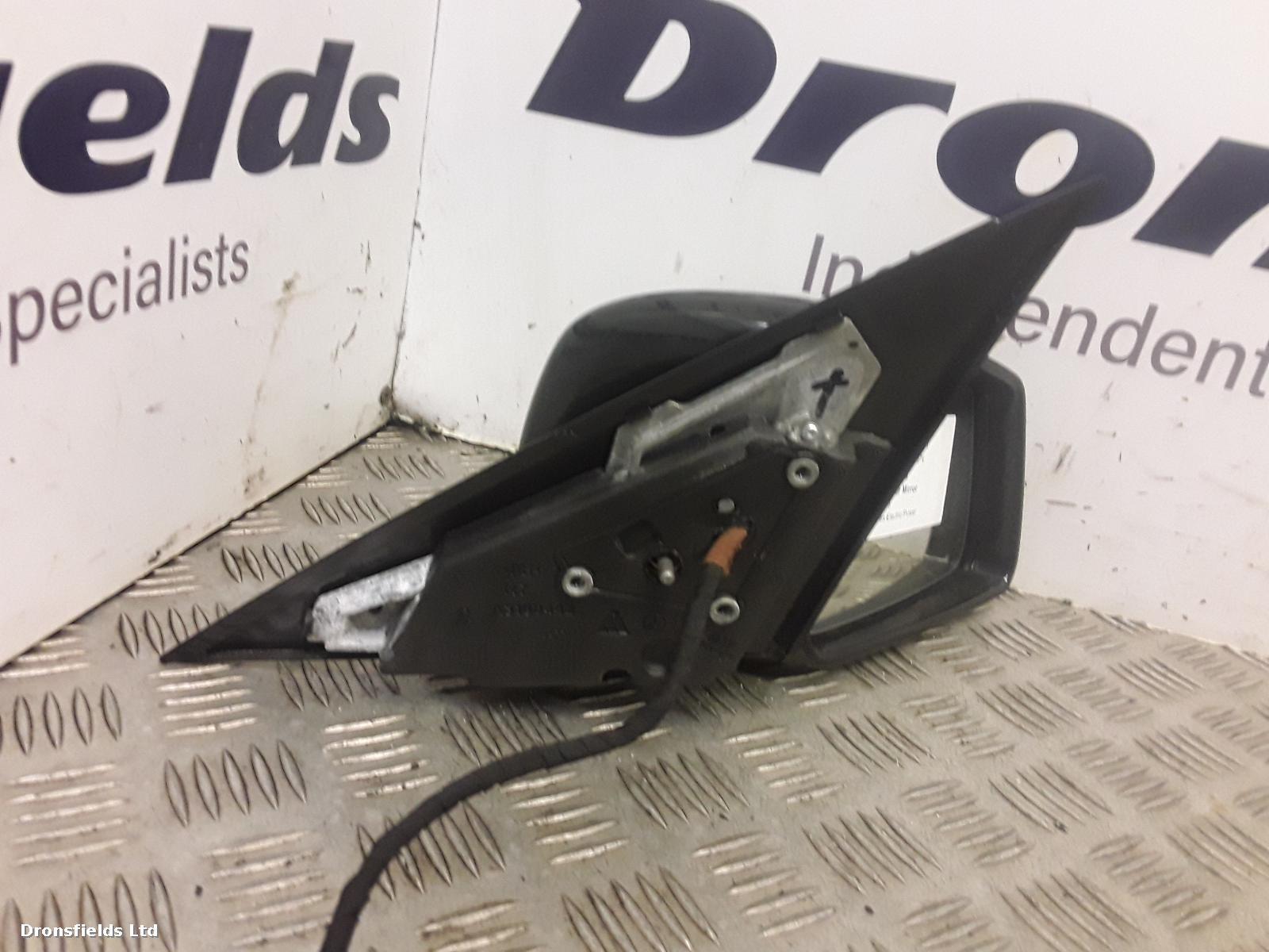 View Auto part R Door Mirror Mercedes C Class 2009