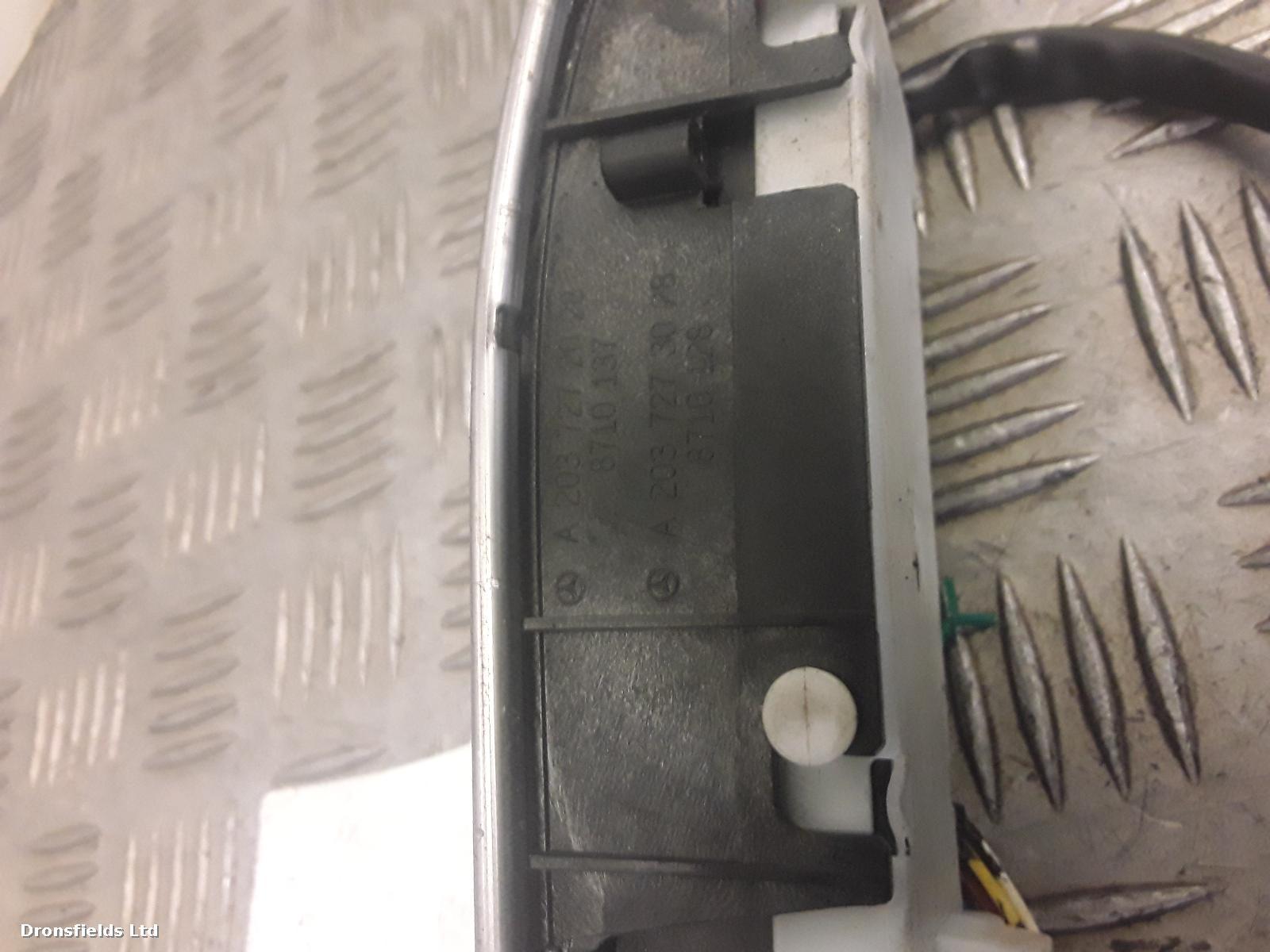 View Auto part Elect. Window Switch Mercedes C Class 2004