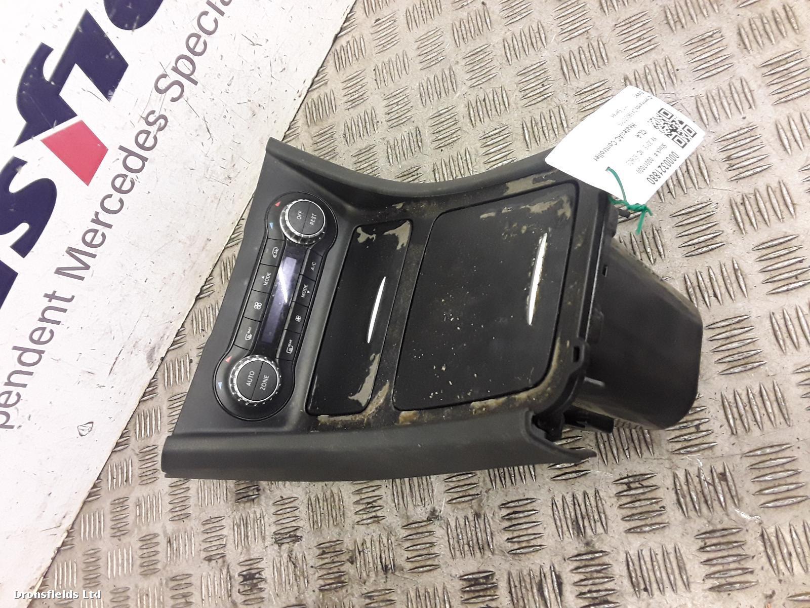 View Auto part Heater/AC Controller Mercedes Cla 2015