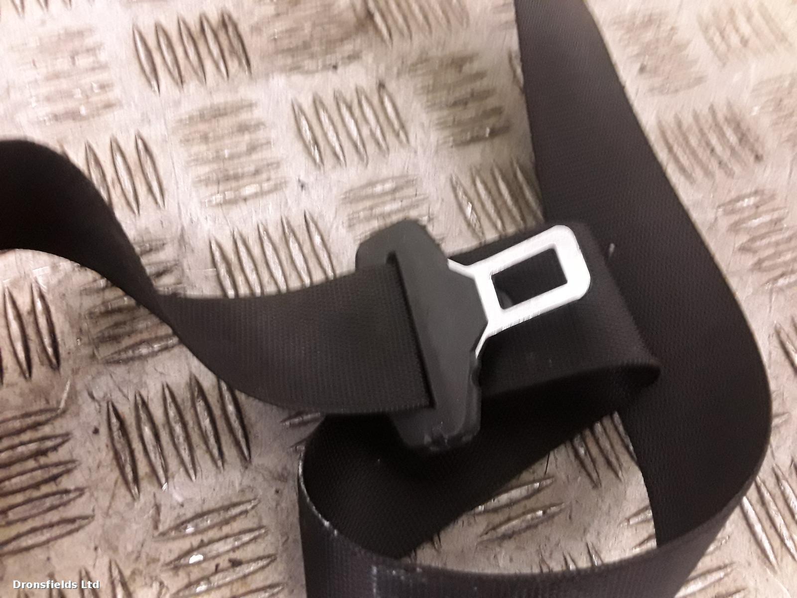 View Auto part Seat Belt Mercedes B Class 2009