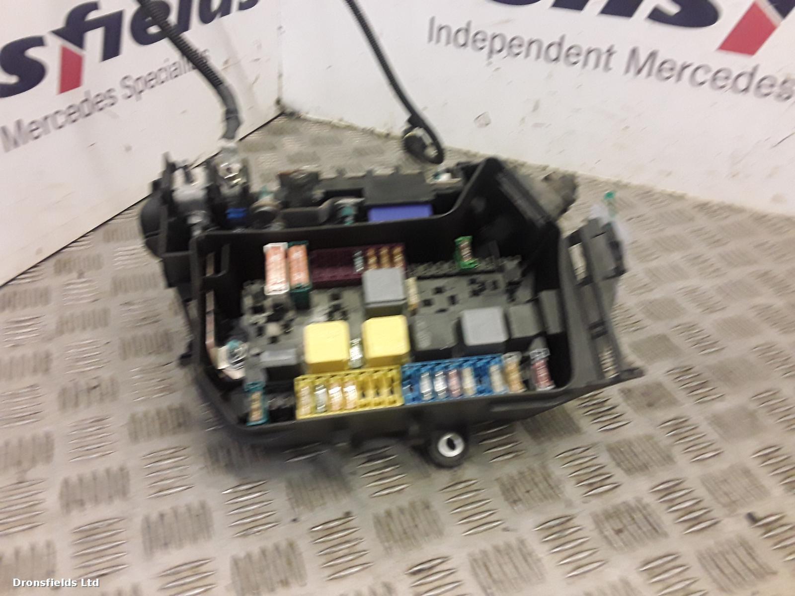 View Auto part Fuse Box Mercedes B Class 2013