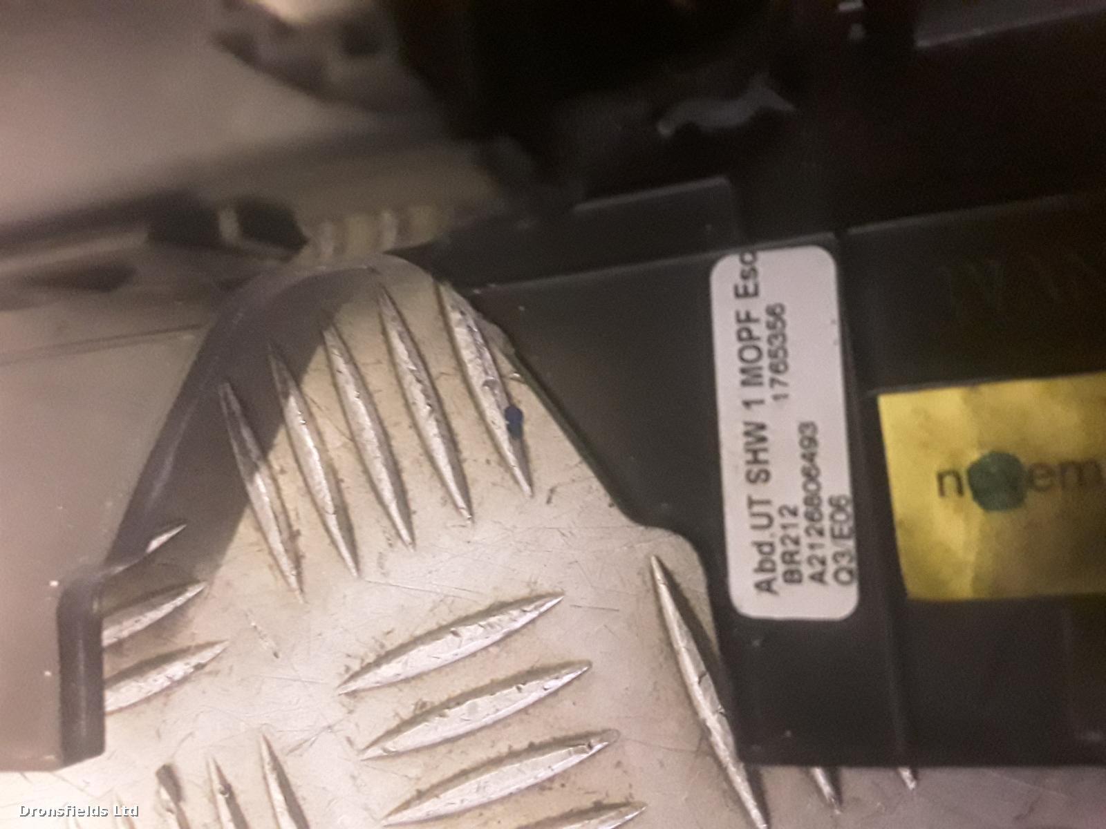 View Auto part Misc Switch Mercedes E Class 2013