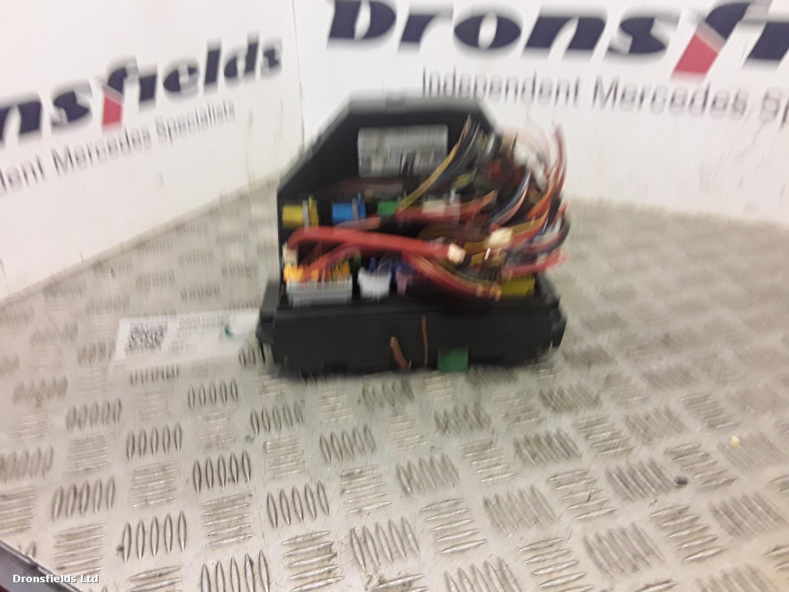 View Auto part Fuse Box Mercedes Slk 2011